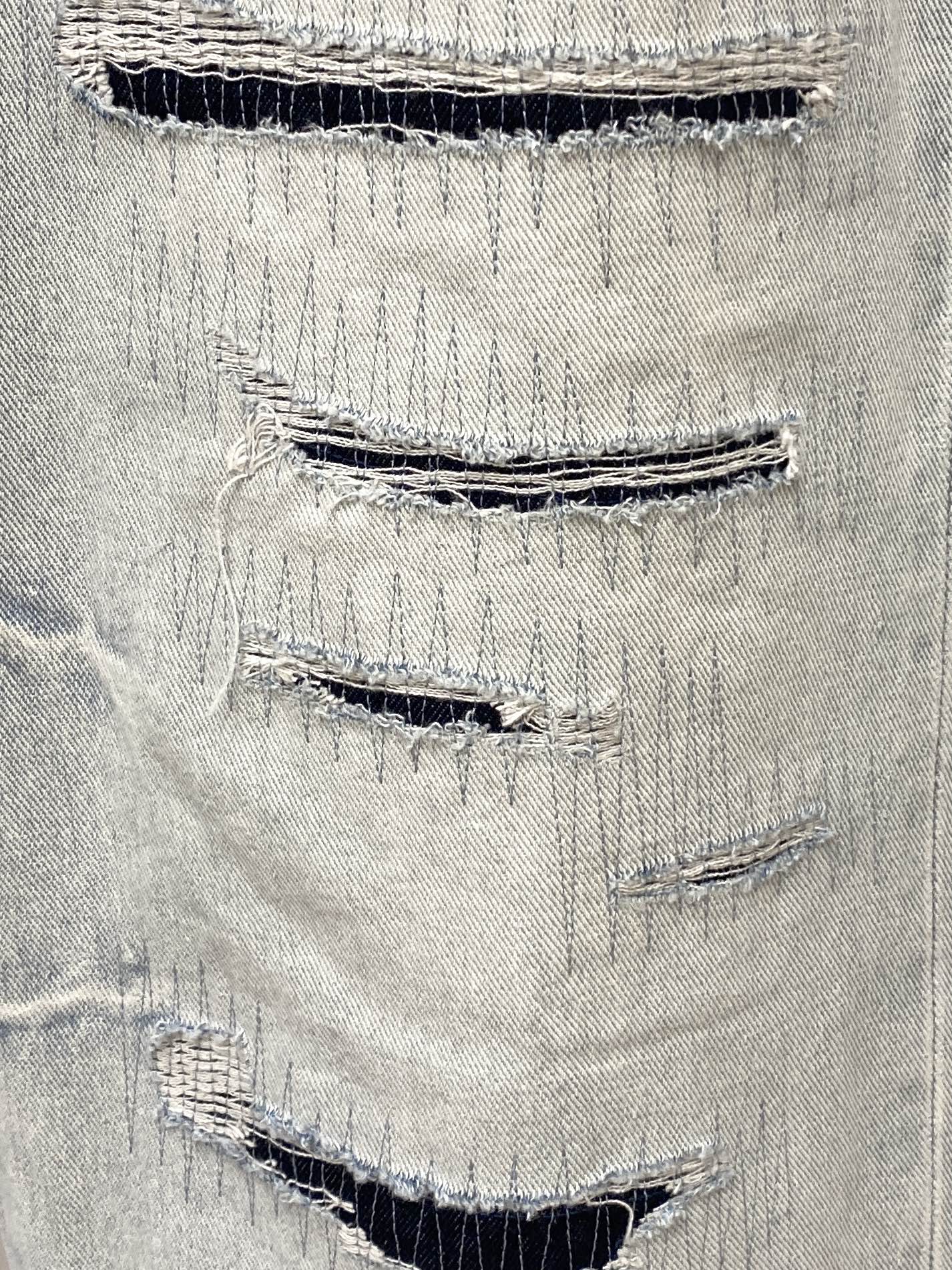 AMIRI、2025最新品，专柜同步有售，原单狠货，水洗休闲牛仔裤，进口原版水洗弹力面料，舒适有弹性，原