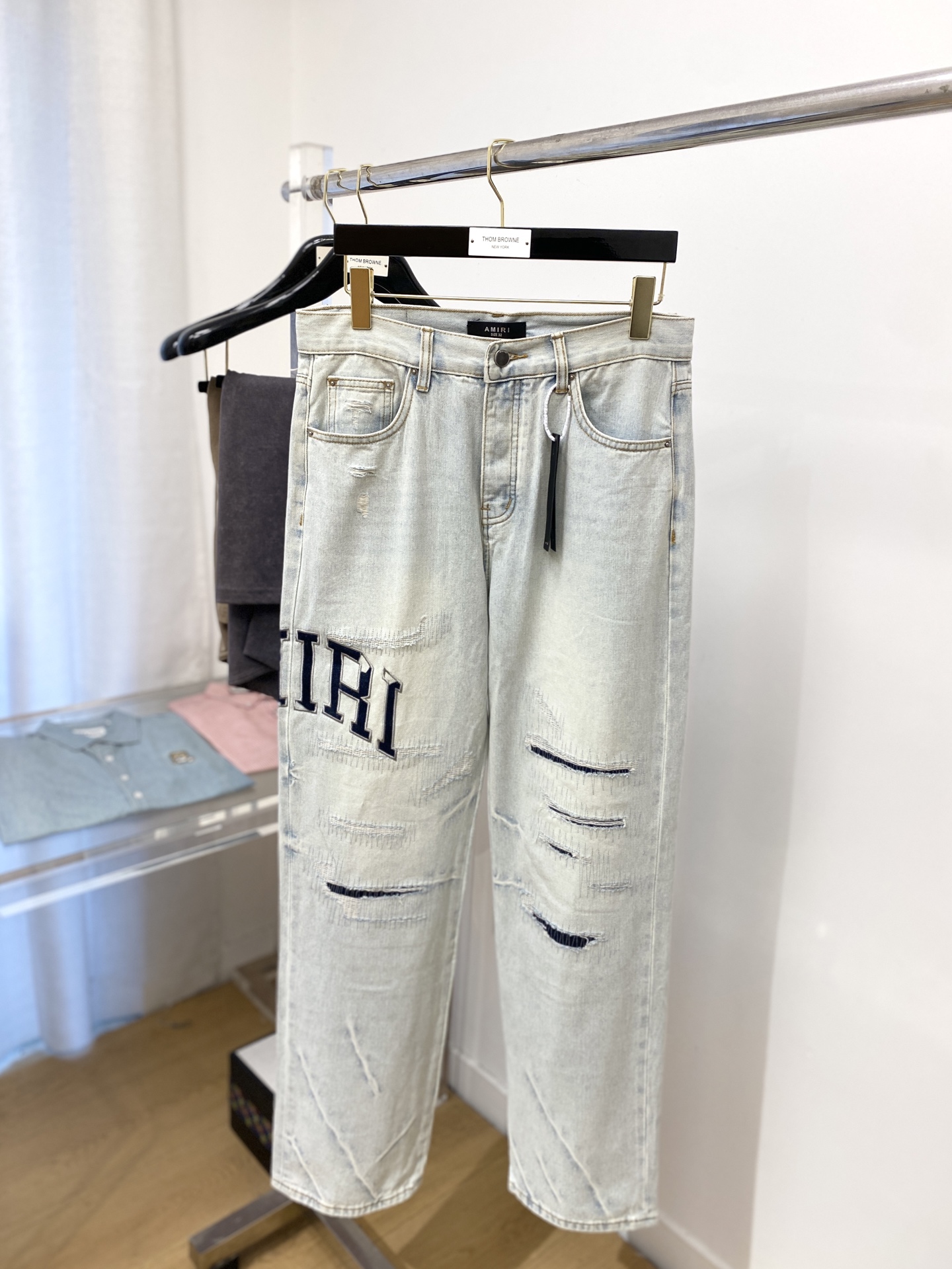 AMIRI、2025最新品，专柜同步有售，原单狠货，水洗休闲牛仔裤，进口原版水洗弹力面料，舒适有弹性，原