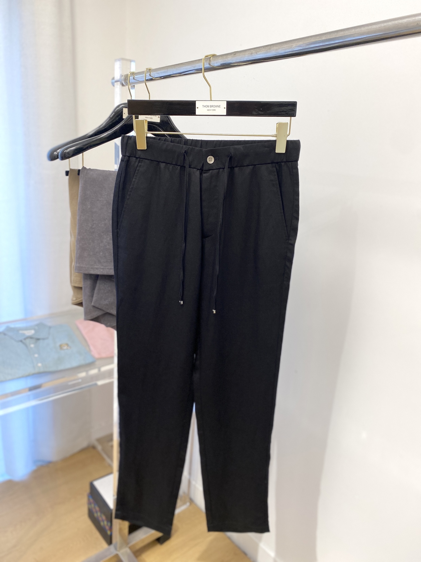“Vintage Suit Restoration: Microbombs Comfort Fabric, Sizes S-XXL, Style P753” - 图片 2