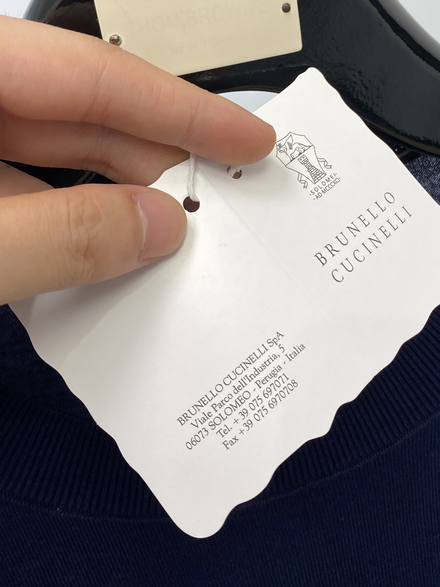 Brunello Cucinelli、2025最新款针织短袖T恤，帅气时尚，胸前精致刺绣图案logo，简