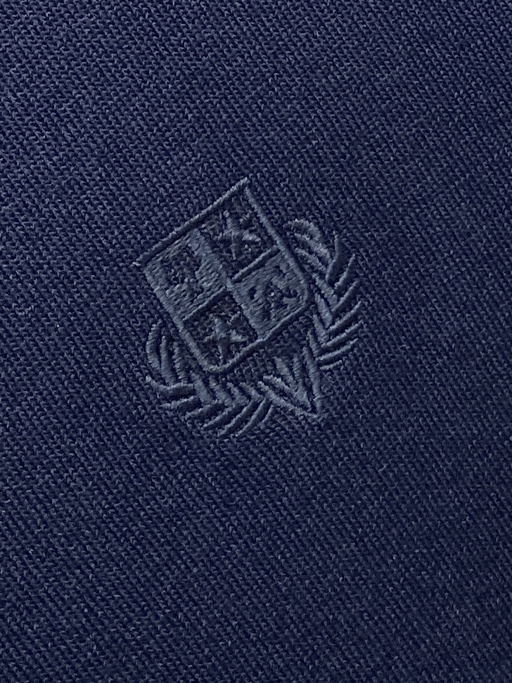 Brunello Cucinelli、2025最新款针织短袖T恤，帅气时尚，胸前精致刺绣图案logo，简