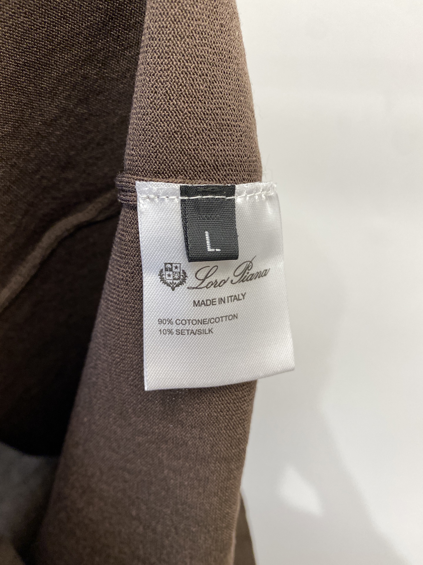 Brunello Cucinelli、2025最新款针织短袖T恤，帅气时尚，胸前精致刺绣图案logo，简