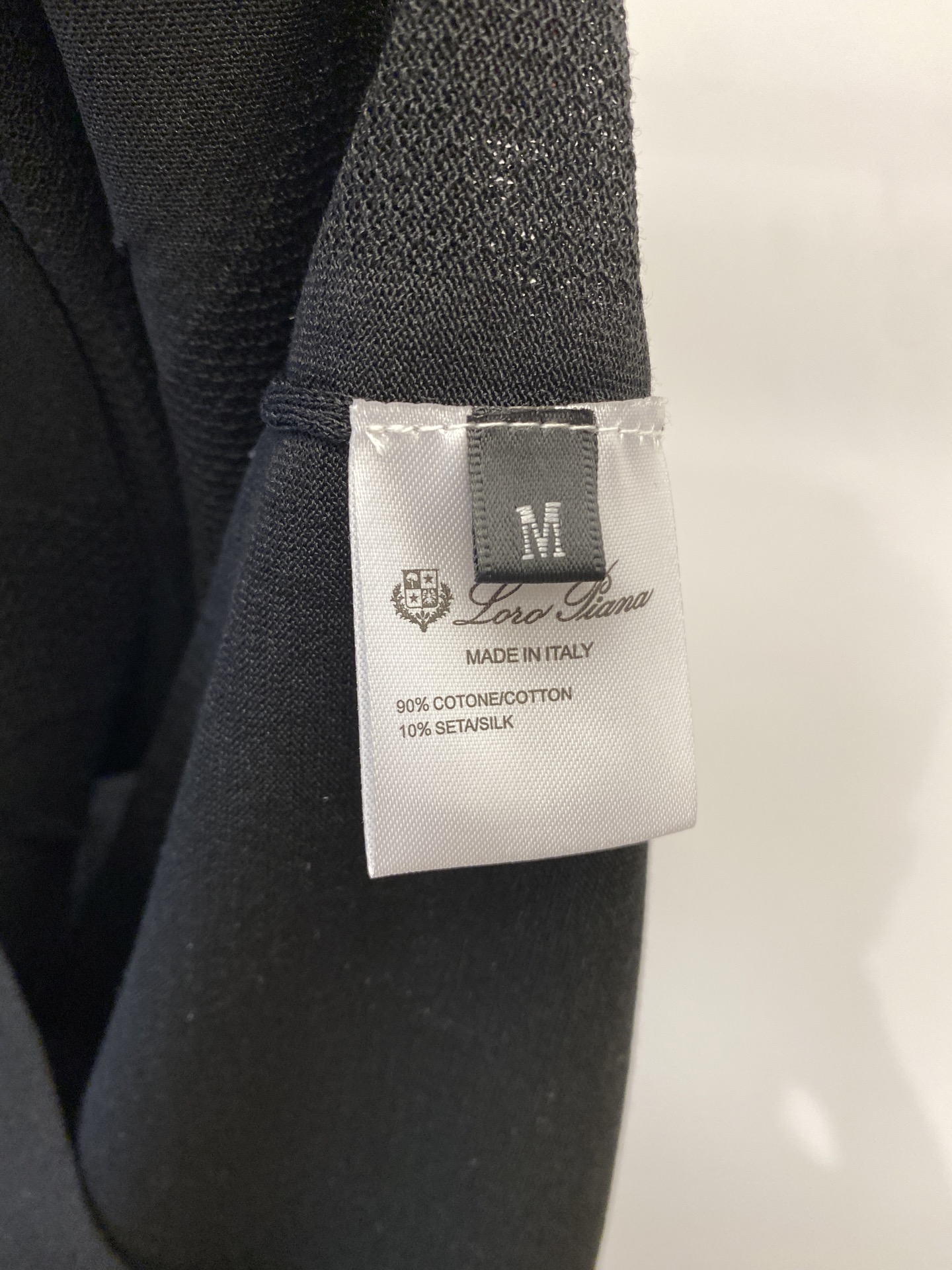Brunello Cucinelli、2025最新款针织短袖T恤，帅气时尚，胸前精致刺绣图案logo，简