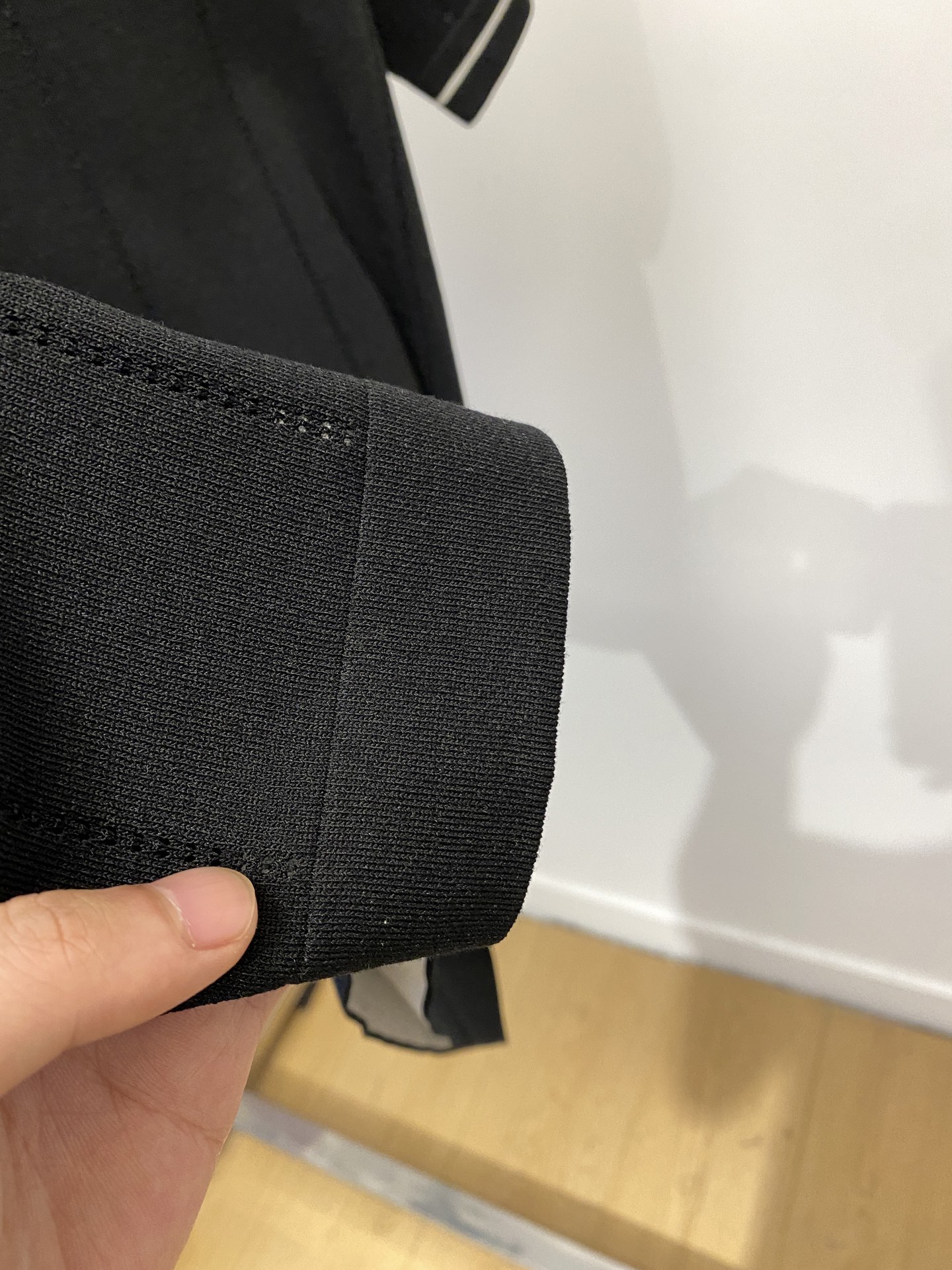 Brunello Cucinelli、2025最新款针织短袖T恤，帅气时尚，胸前精致刺绣图案logo，简