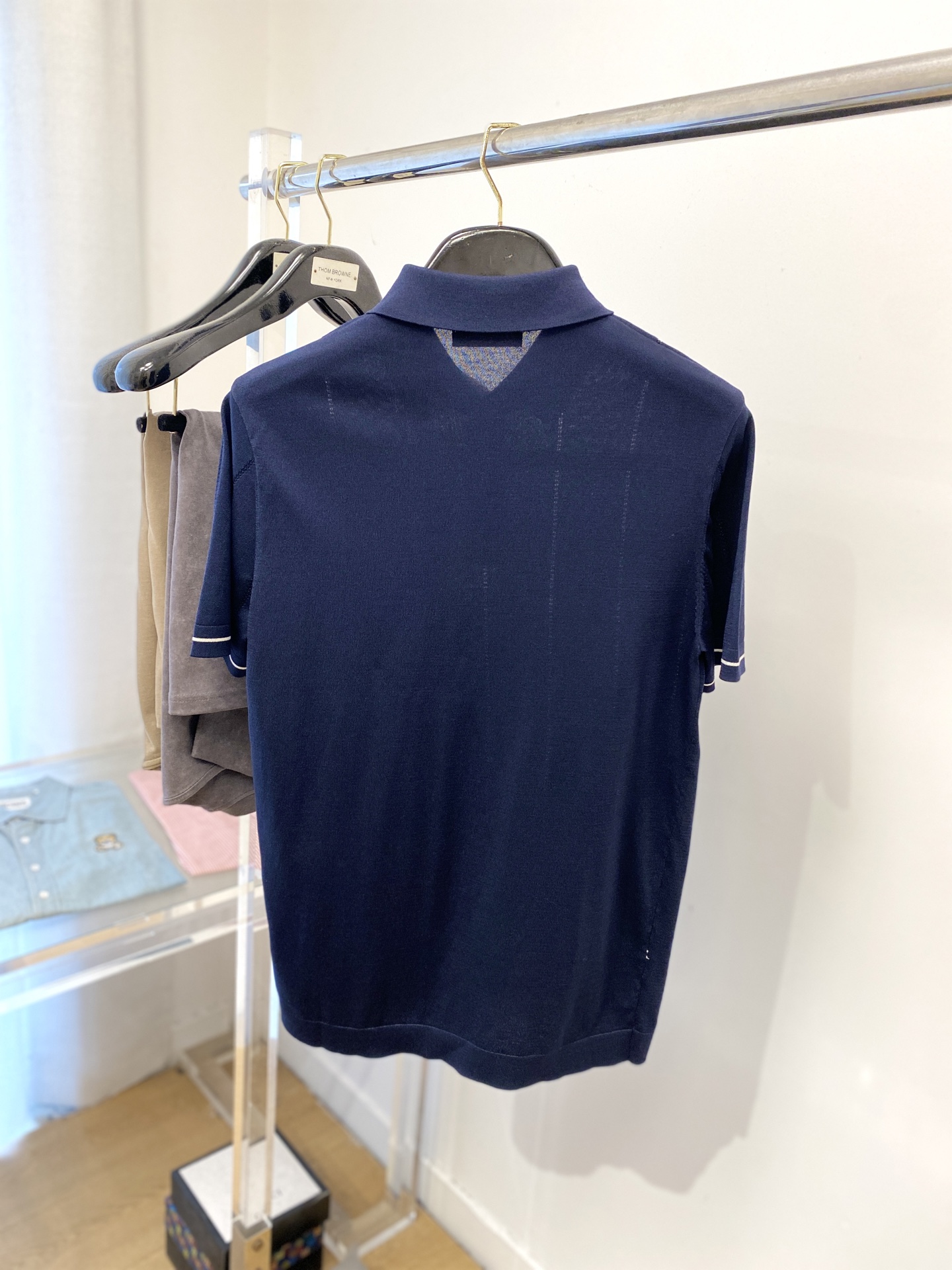 Brunello Cucinelli、2025最新款针织短袖T恤，帅气时尚，胸前精致刺绣图案logo，简