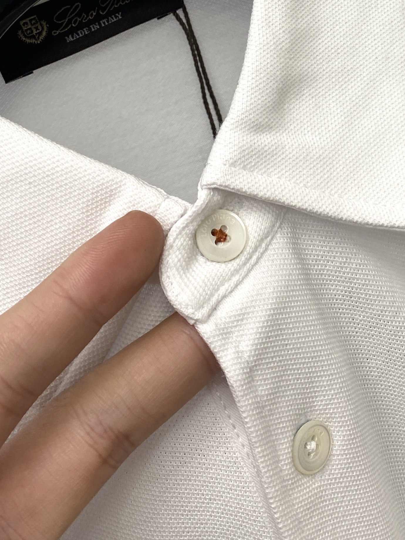 lP。、2025最新款短袖T恤，帅气时尚，原版辅料logo，简约百搭款。面料棉 不仅挺括，保持潮流的廓形