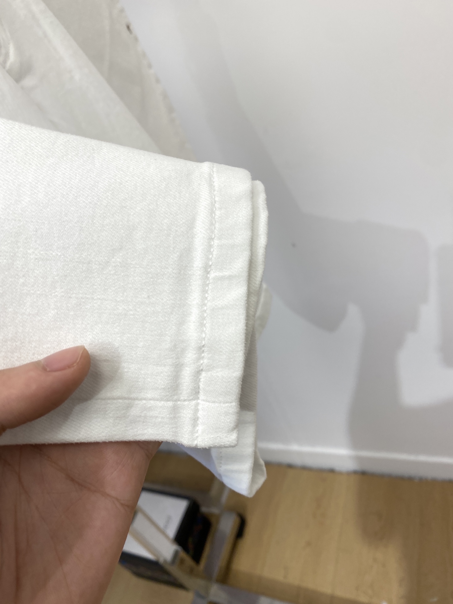 lP。、2025最新品，专柜同步有售，原单狠货，水洗休闲牛仔短裤，进口原版水洗弹力面料，舒适有弹性，原版