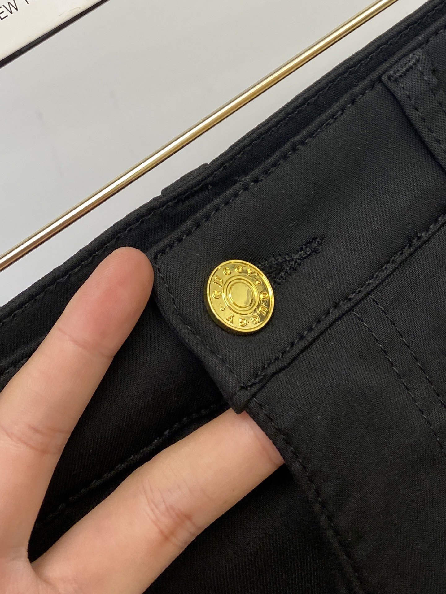 古奇、2025最新品，专柜同步有售，原单狠货，水洗休闲牛仔裤，进口原版水洗弹力面料，舒适有弹性，原版五金