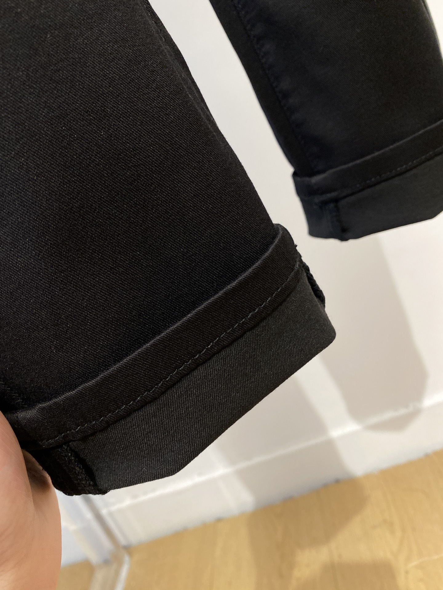 LV、2025最新品，专柜同步有售，原单狠货，水洗休闲牛仔裤，进口原版水洗弹力面料，舒适有弹性，原版五金