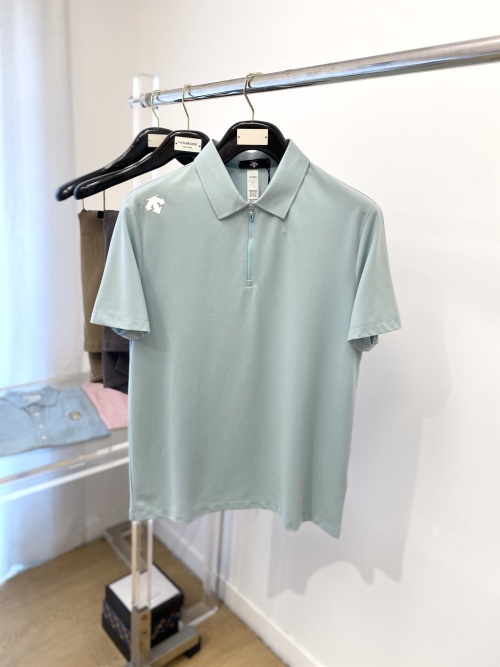 Descente Men's Short Sleeve Polo Shirt with Logo - Stylish and Comfortable 1 Descente Men's Short Sleeve Polo Shirt with Logo - Stylish and Comfortable