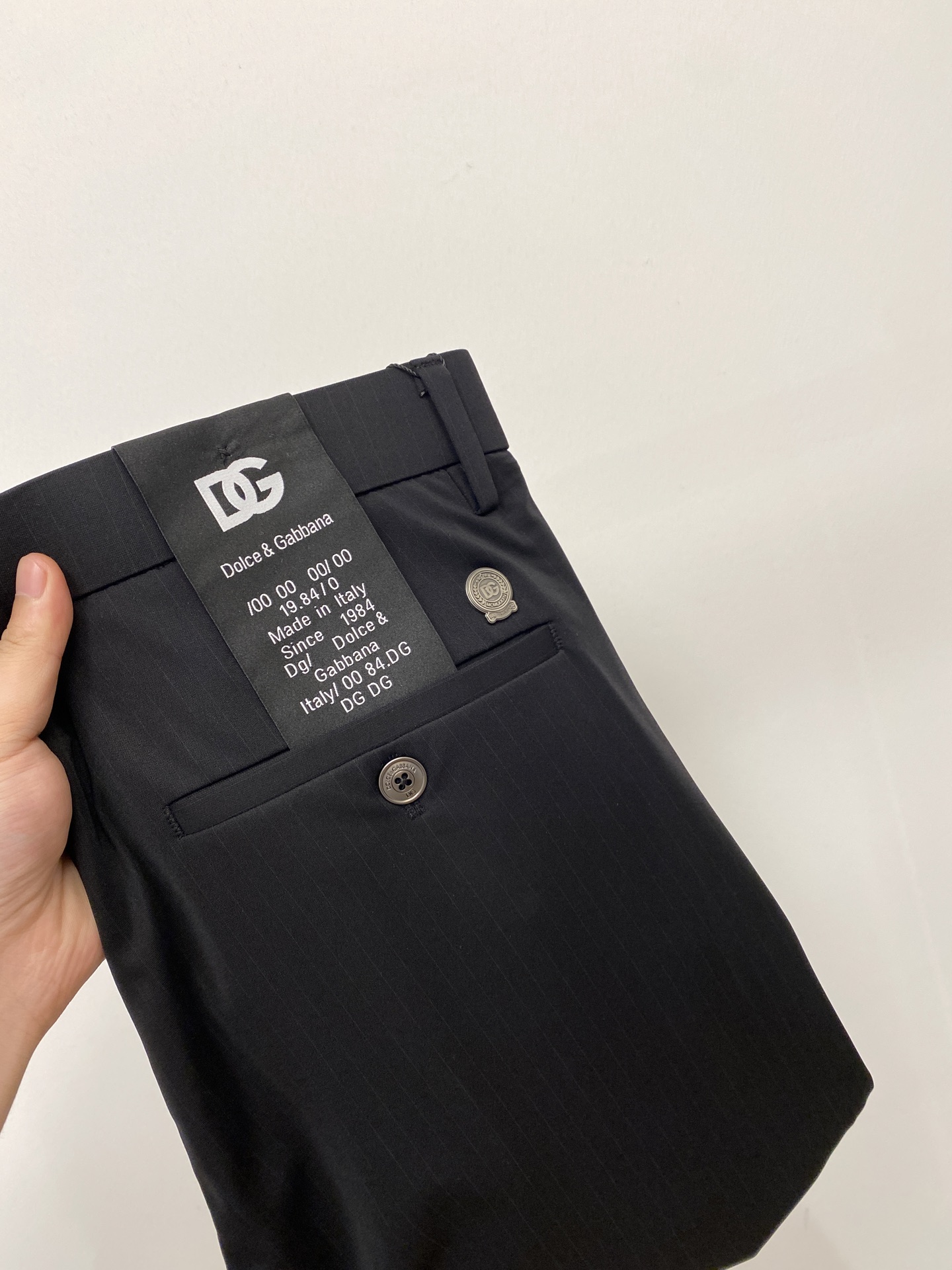 NO:451140,DG, 2025 hot casual trousers, high elasticity and slimming, simple and versatile, with fine workmanship, every needle can be seen attentively, and many celebrity internet celebrities love the most, lengthen the body proportions!  Micro-spin ^_^Comfortable fabric Detailed body code 29-40,,alexander wang19860909DG、2025爆款休闲西裤 高弹显瘦必爆简约百搭爆款,做工精细,每一针都看得到用心,超多明星网红最爱 拉长身材比例哦！微弹 ^_^舒适面料 细节体码29-40,,alexander wang,Men's clothing