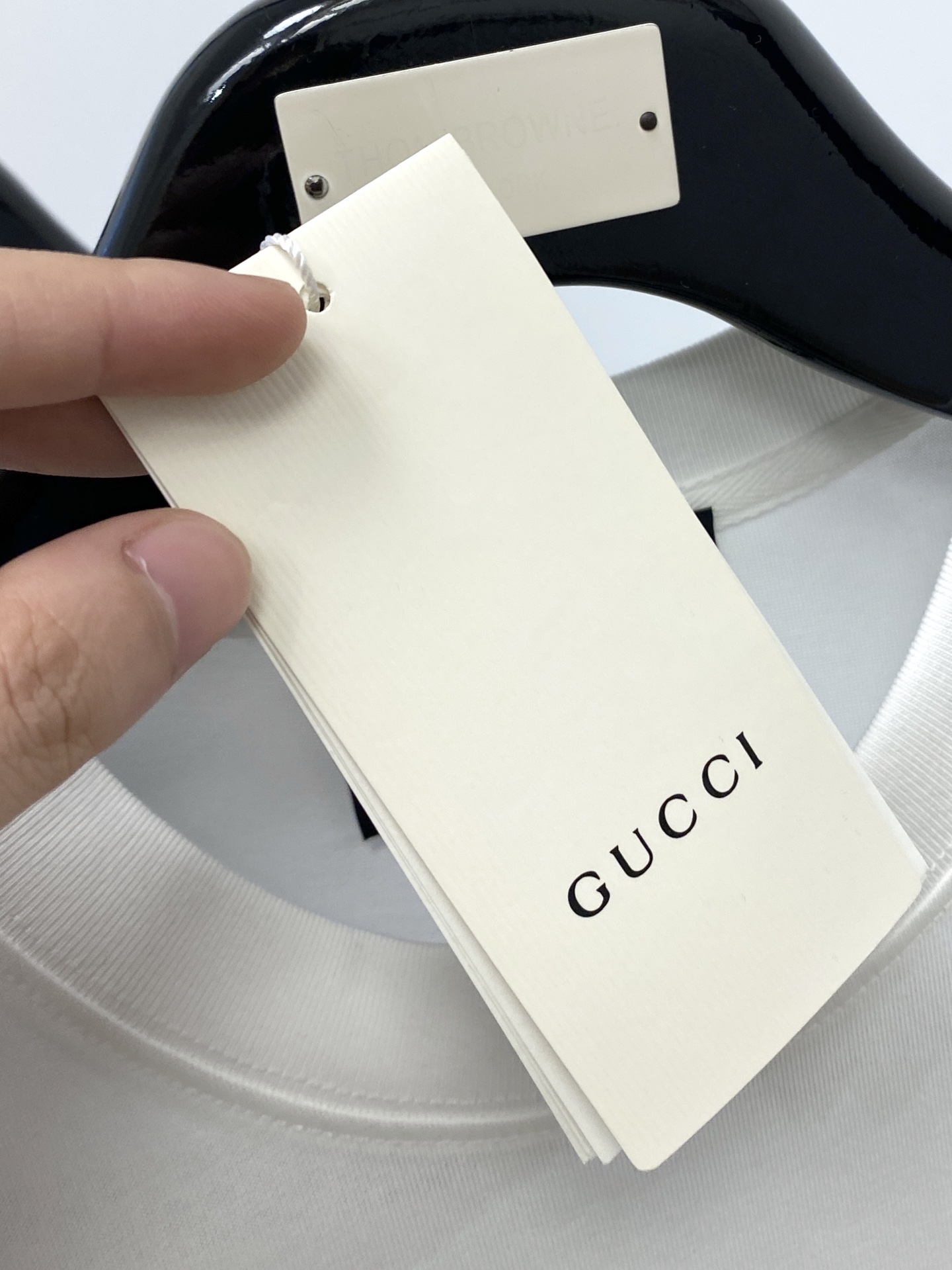 古奇、2025新品背心T恤🎽，帅气时尚，胸前精致刺绣字母logo，简约百搭款。面料棉 不仅挺括，保持潮流
