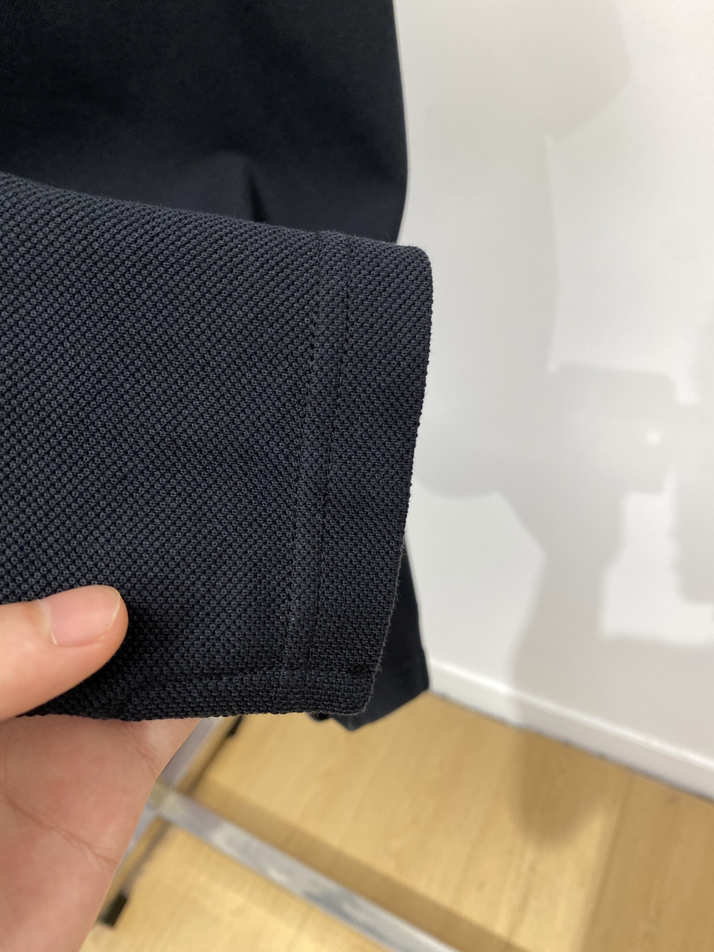 Kiton 时尚潮牌、2025最新款短袖T恤，帅气时尚，袖口顶级印花字母logo，简约百搭款。面料棉 不