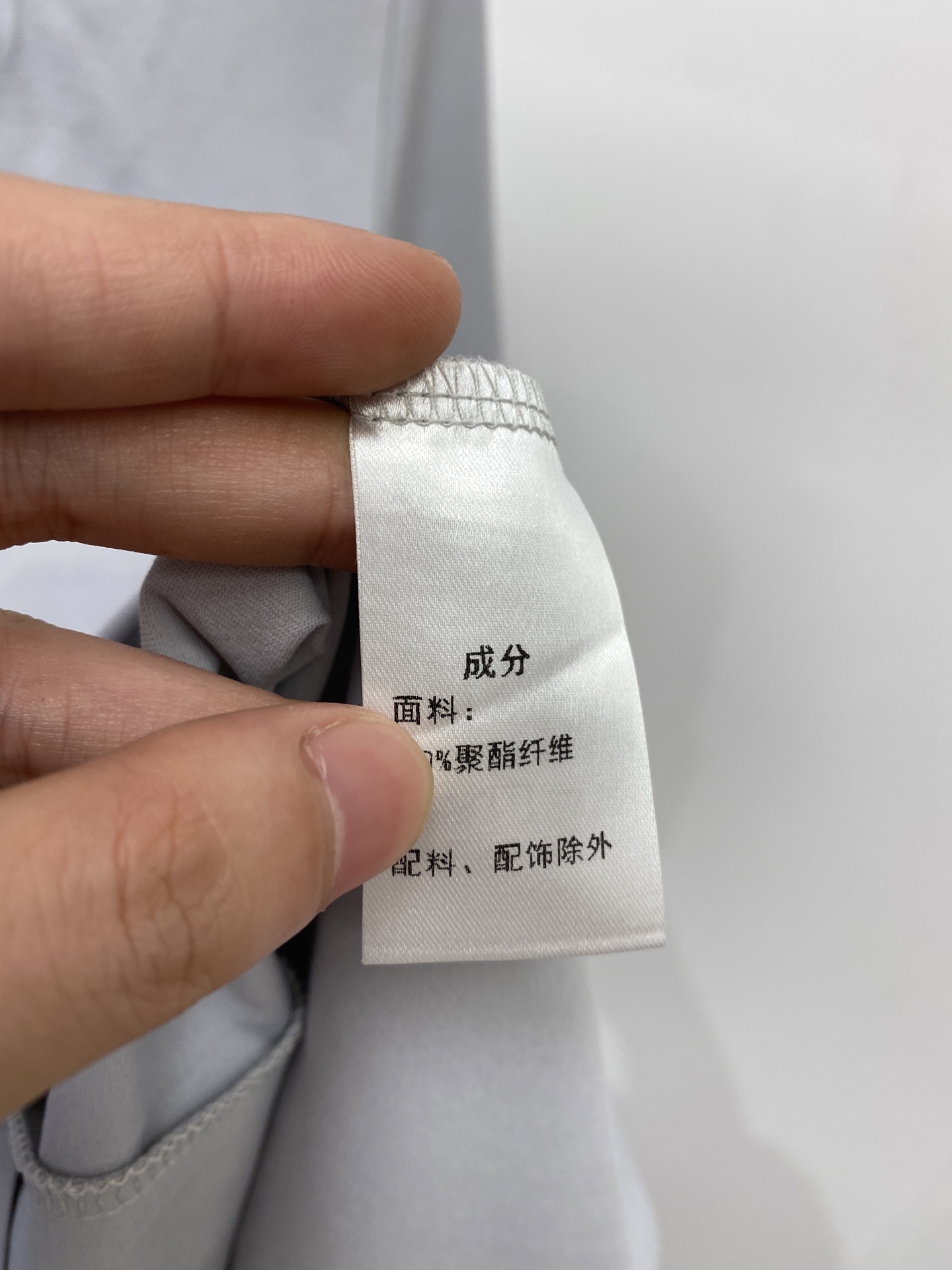 始祖鸟、2025最新款短袖T恤，帅气时尚，胸前顶级印花图案logo，简约百搭款。面料棉 不仅挺括，保持潮