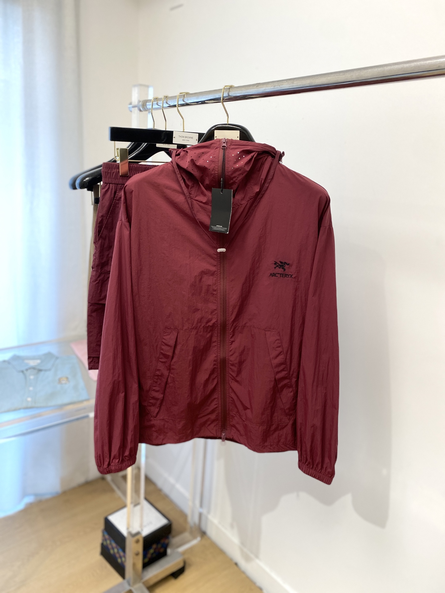 NO:447414,Archaeopteryx, the latest products in 2025, fashionable and casual sun protection set, top-grade original fabrics, comfortable to wear, very good moisture absorption and breathability, and extremely high color fastness!  It's very good in both the inner and outer wear. S-3XL set, arc'teryx, alexander wang19860909始祖鸟、2025最新品,时尚休闲防晒套装,顶级原版面料打造,穿着舒适,吸湿性透气性都非常良好,色牢度超高！无论内搭还是外穿都非常出彩码数S-3XL 一套,arc'teryx,alexander wang,Men's clothing