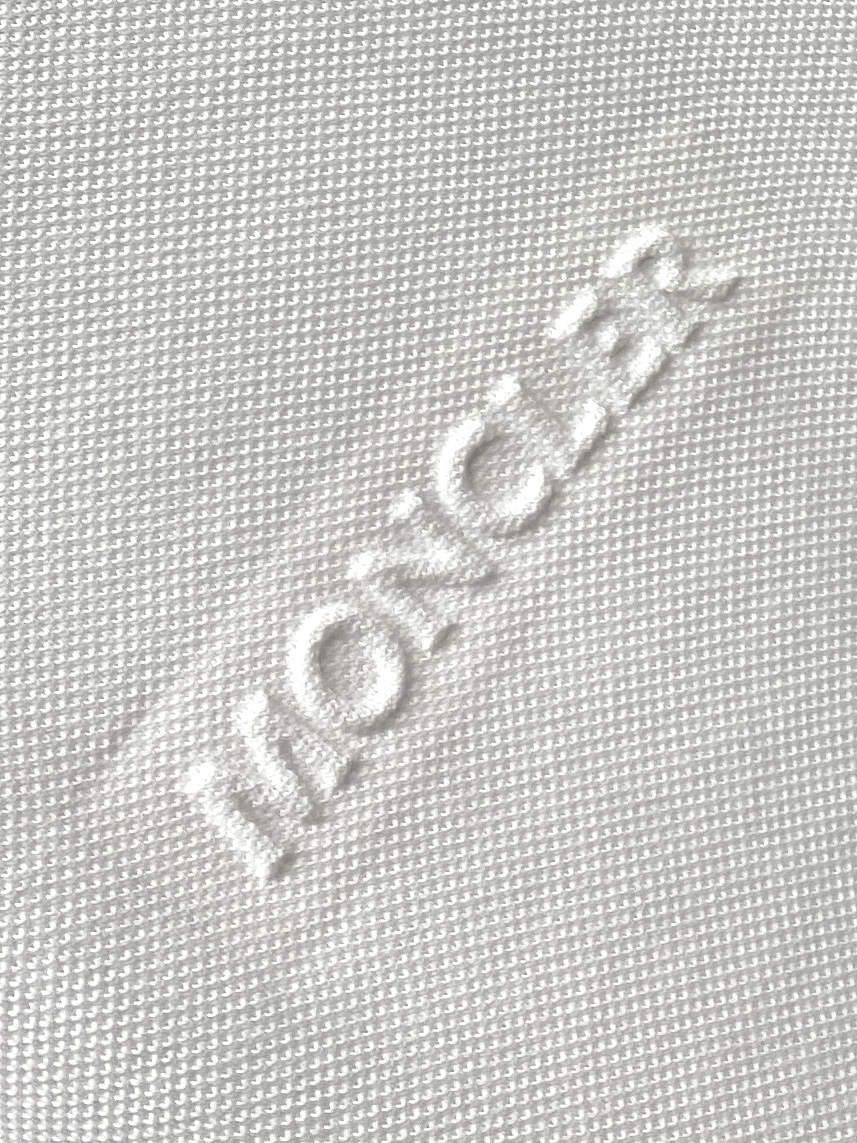 蒙口、2025最新款短袖T恤，帅气时尚，胸前设计凹凸字母logo，简约百搭款。面料棉 不仅挺括，保持潮流