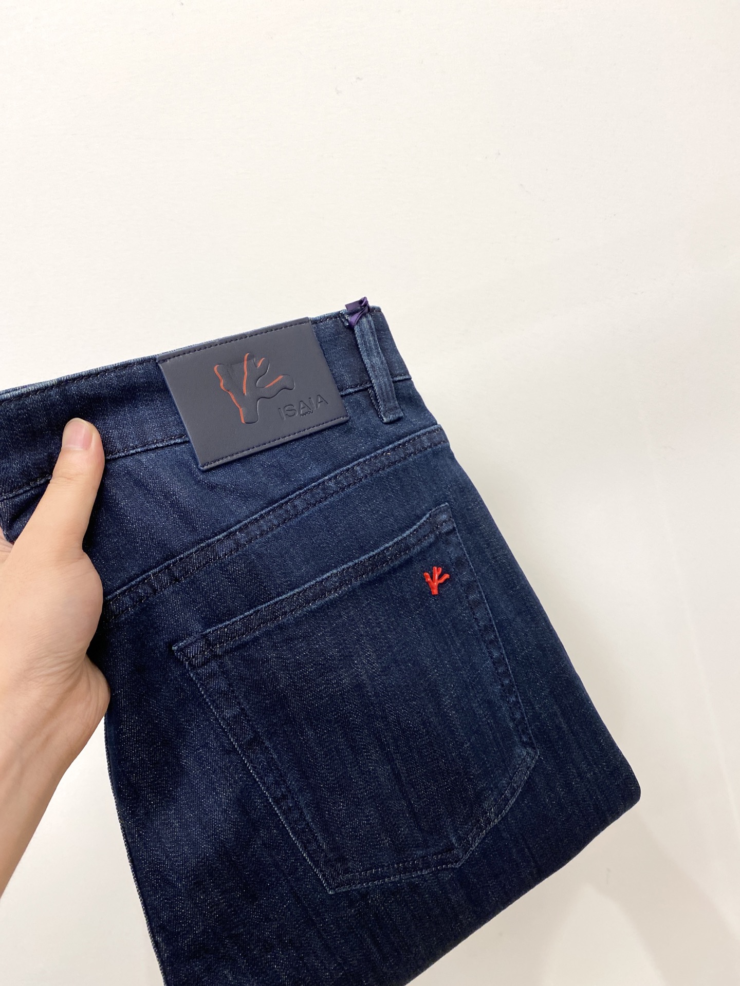 NO:478238,ISAIA, 2025 latest products, special counters are available at the same time, original single-order goods, water-washed casual jeans, imported original washing elastic fabric, comfortable and elastic, original hardware and auxiliary decorative logo, super positive style, extremely high grade, counter quality, fashionable and stylish upper body, 29-38, jeans, alexander wang19860909ISAIA、2025最新品,专柜同步有售,原单狠货,水洗休闲牛仔裤,进口原版水洗弹力面料,舒适有弹性,原版五金辅料装饰logo,版型超正,档次极高,专柜品质,上身时尚有型,码数29-38,,jeans,alexander wang,Men's clothing