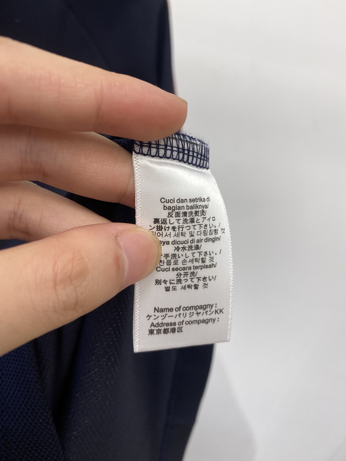 迪奥、2025最新款短袖T恤，帅气时尚，简约百搭款。面料棉 不仅挺括，保持潮流的廓形，又穿着舒适，纱织更