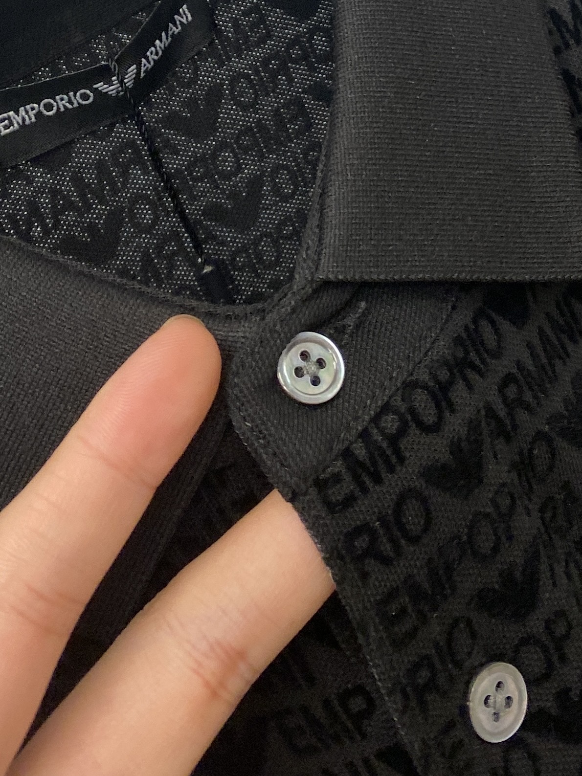 阿玛尼、2025最新款短袖T恤，帅气时尚，顶级数码定位定织图案字母logo，简约百搭款。面料棉 不仅挺括