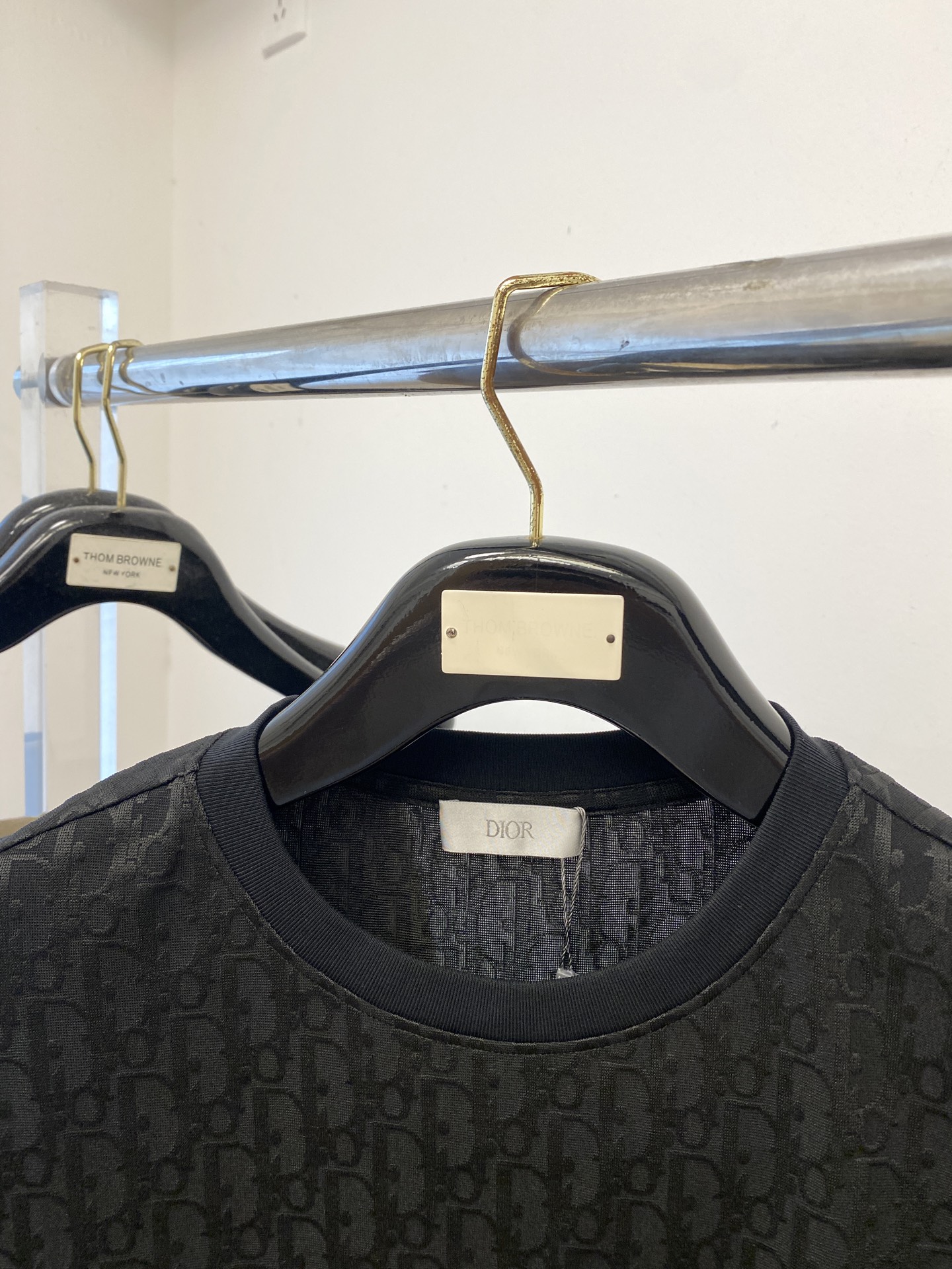 迪奥、2025最新款短袖T恤，帅气时尚，顶级数码定位定织字母logo，简约百搭款。面料棉 不仅挺括，保持