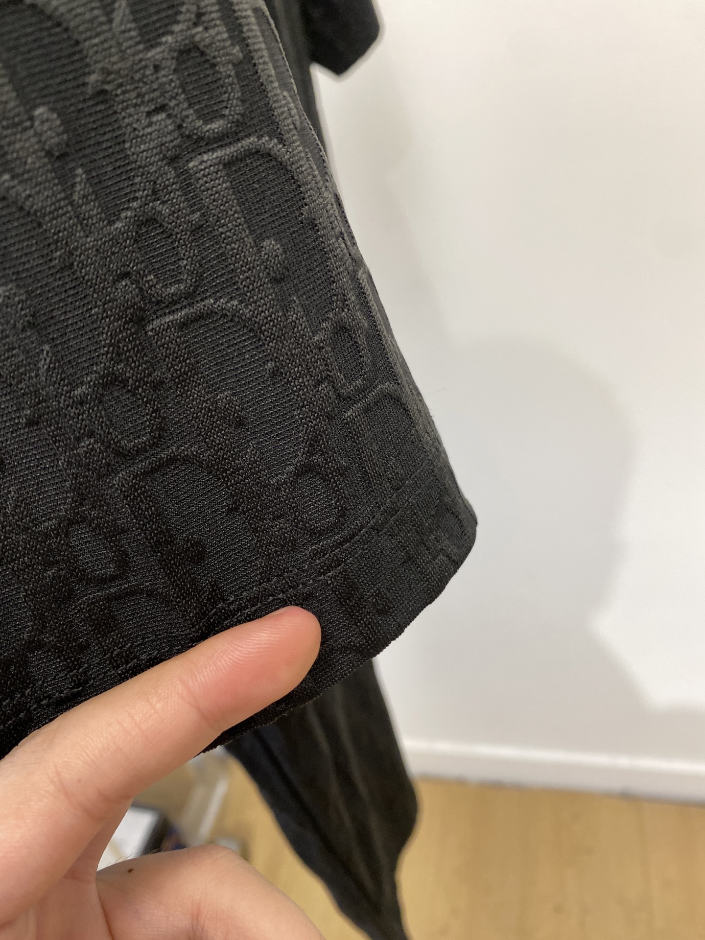 迪奥、2025最新款短袖T恤，帅气时尚，顶级数码定位定织字母logo，简约百搭款。面料棉 不仅挺括，保持