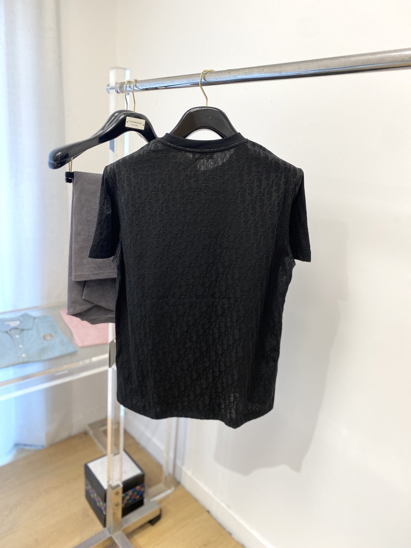 迪奥、2025最新款短袖T恤，帅气时尚，顶级数码定位定织字母logo，简约百搭款。面料棉 不仅挺括，保持