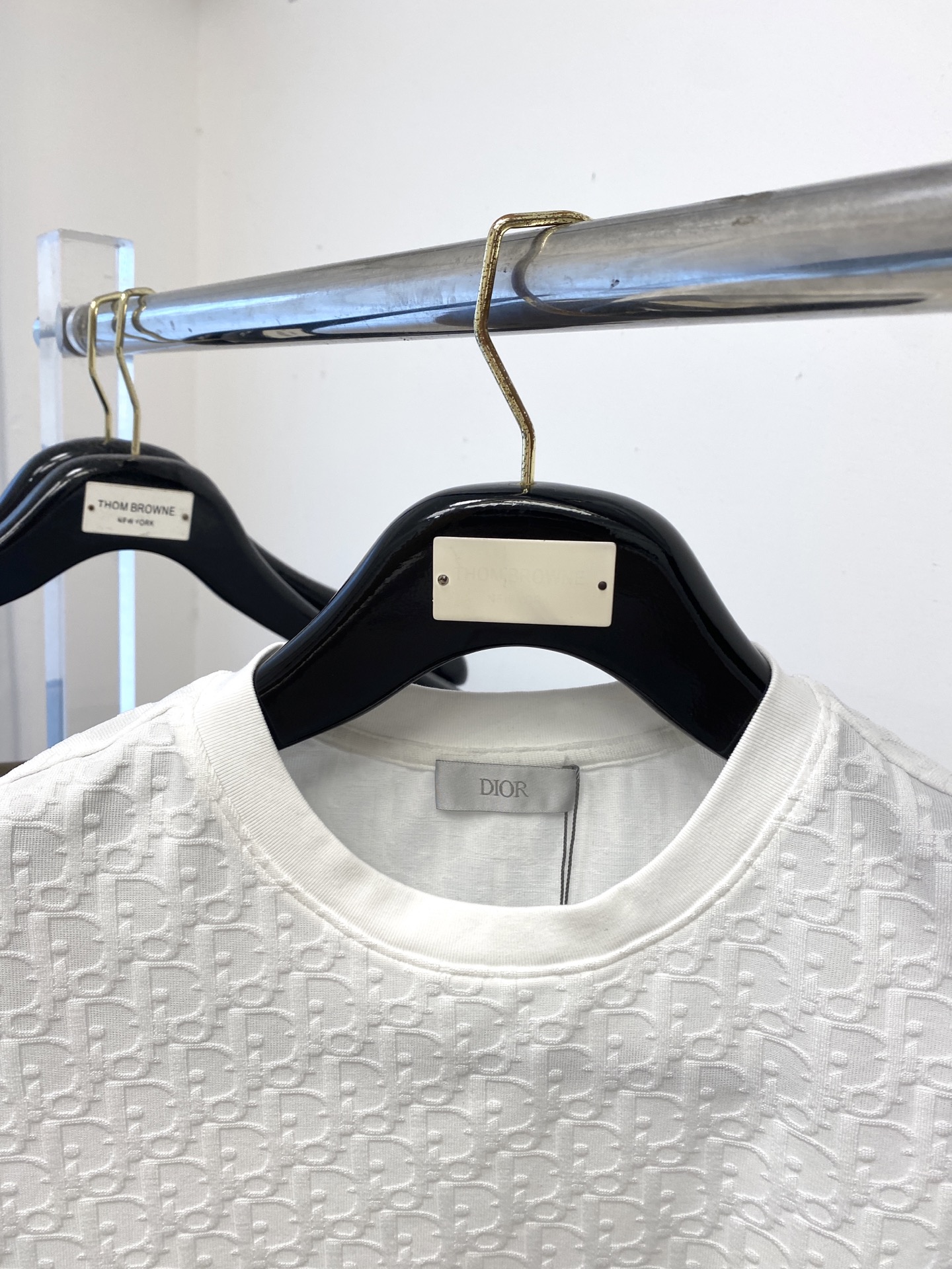 迪奥、2025最新款短袖T恤，帅气时尚，顶级数码定位定织字母logo，简约百搭款。面料棉 不仅挺括，保持