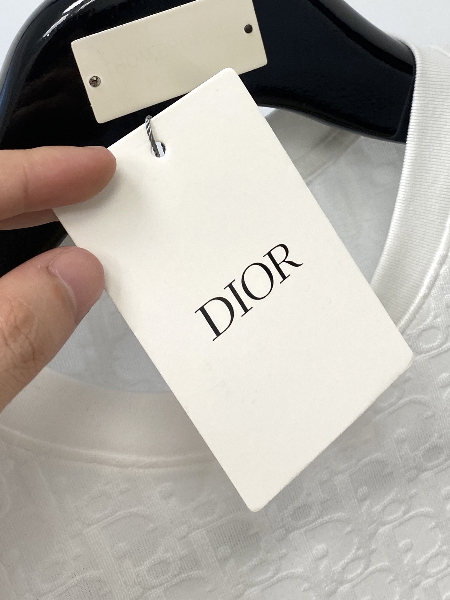 迪奥、2025最新款短袖T恤，帅气时尚，顶级数码定位定织字母logo，简约百搭款。面料棉 不仅挺括，保持