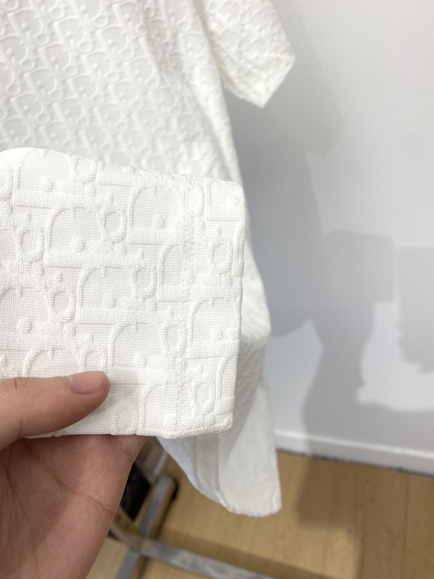 迪奥、2025最新款短袖T恤，帅气时尚，顶级数码定位定织字母logo，简约百搭款。面料棉 不仅挺括，保持