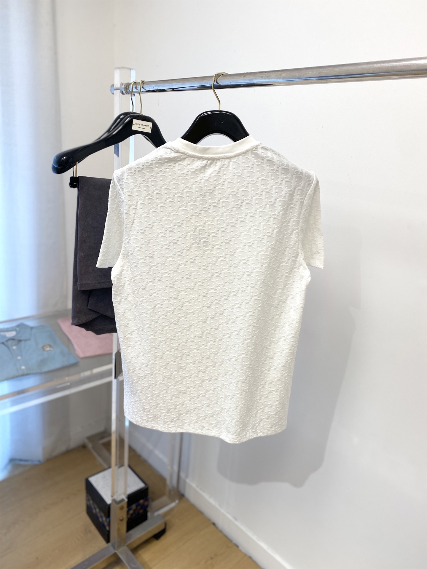 迪奥、2025最新款短袖T恤，帅气时尚，顶级数码定位定织字母logo，简约百搭款。面料棉 不仅挺括，保持