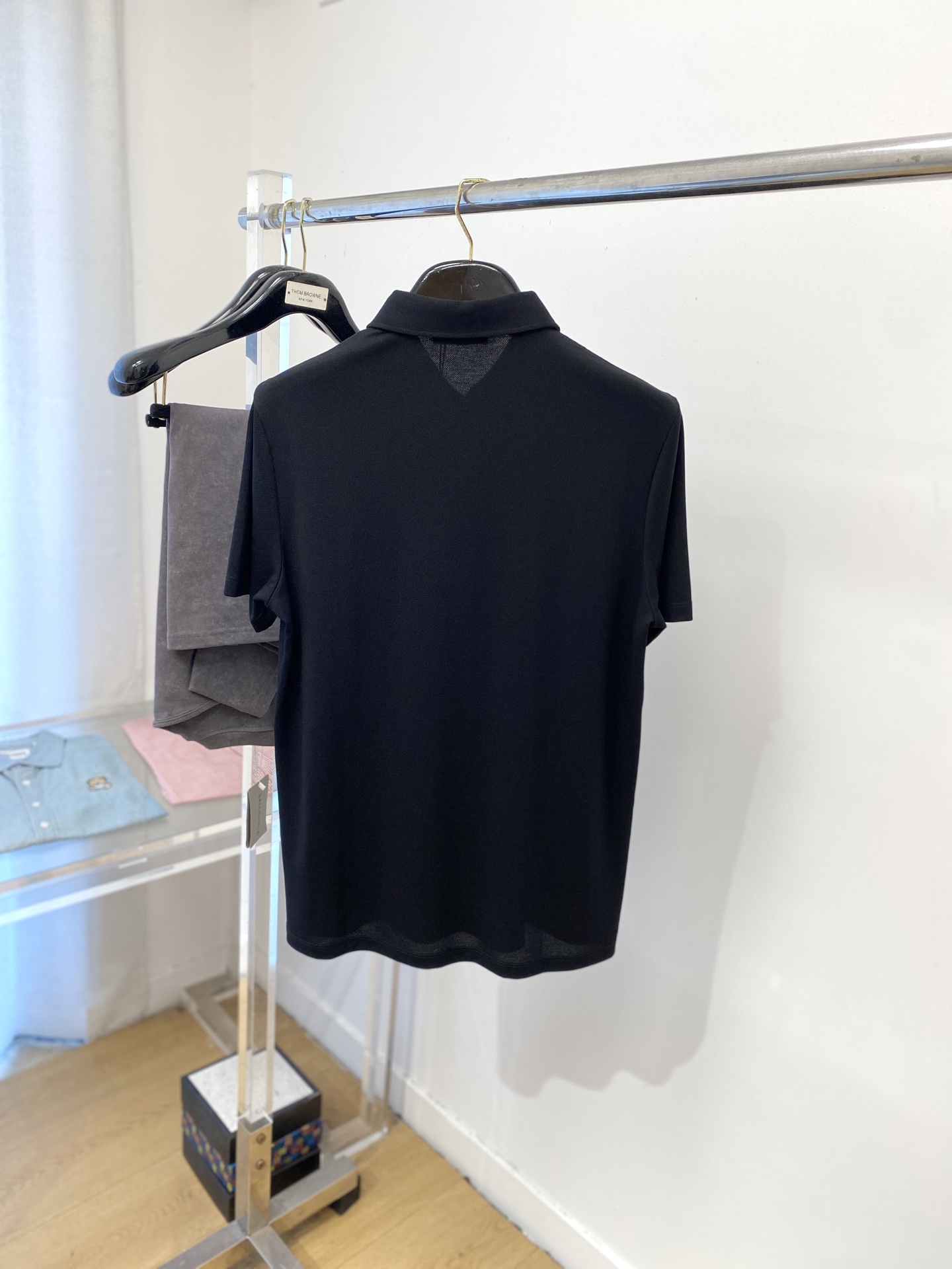 Buomi 时尚潮牌、2025最新款短袖T恤，帅气时尚，胸前精致刺绣图案字母logo，简约百搭款。面料棉