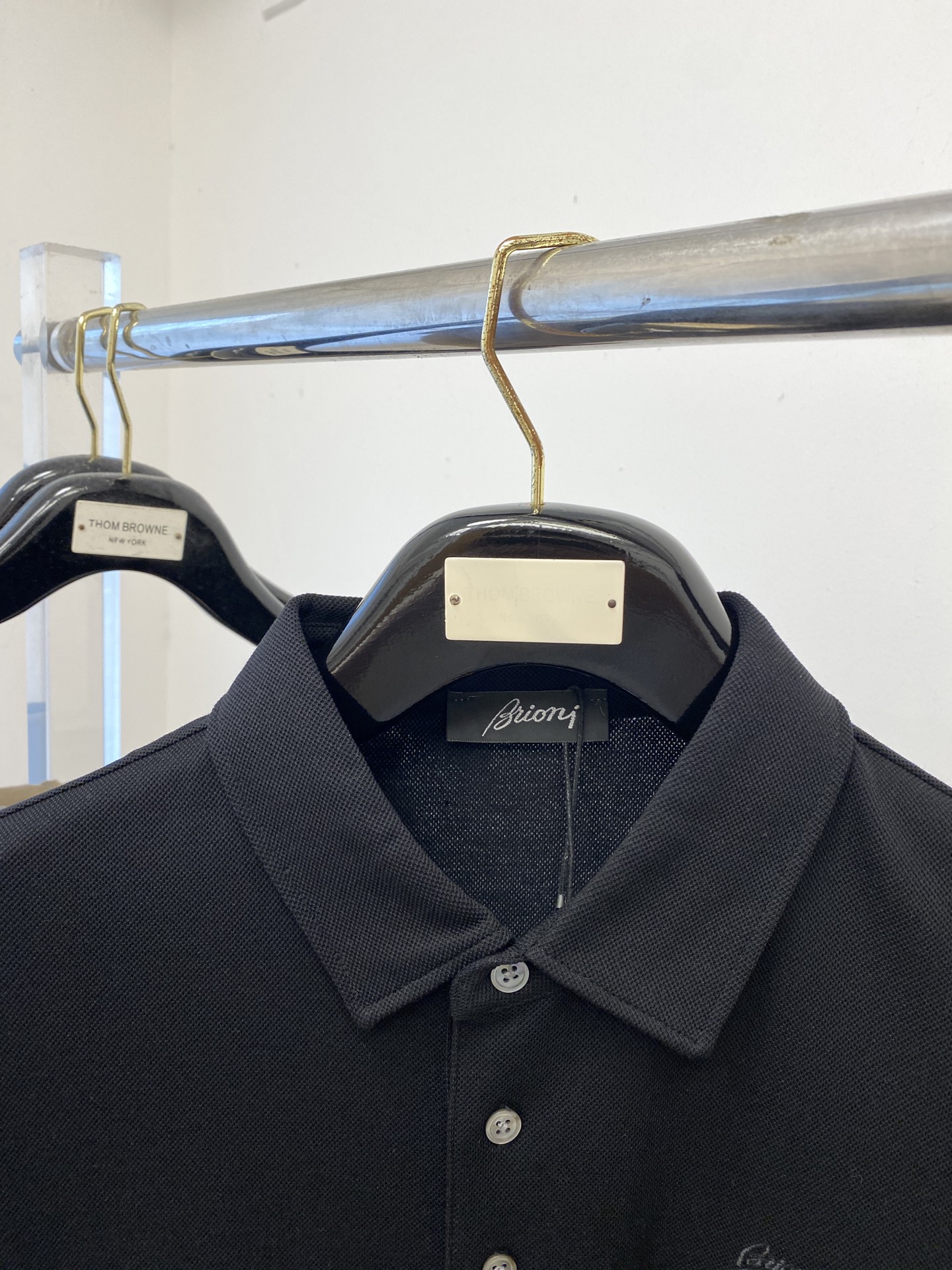 Buomi 时尚潮牌、2025最新款短袖T恤，帅气时尚，胸前精致刺绣图案字母logo，简约百搭款。面料棉