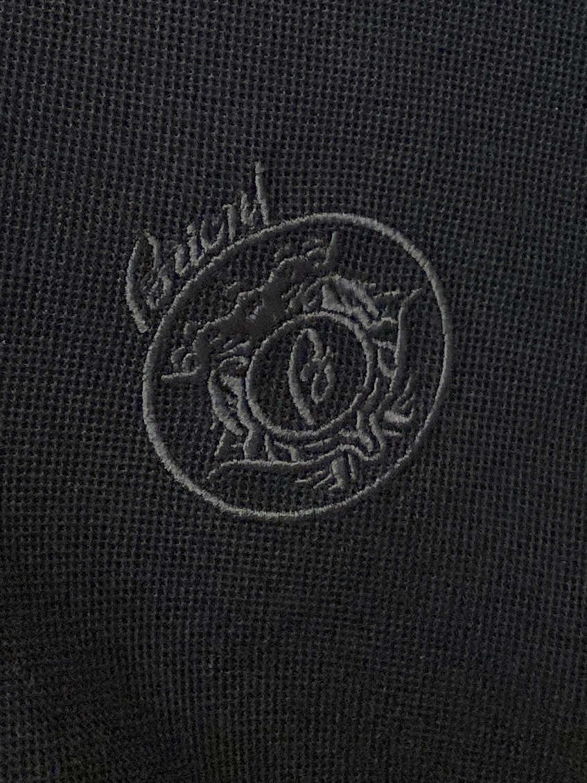 Buomi 时尚潮牌、2025最新款短袖T恤，帅气时尚，胸前精致刺绣图案字母logo，简约百搭款。面料棉