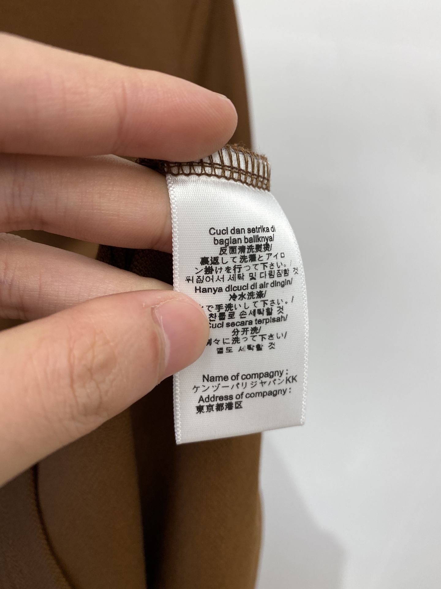 Buomi 时尚潮牌、2025最新款短袖T恤，帅气时尚，胸前精致刺绣图案字母logo，简约百搭款。面料棉