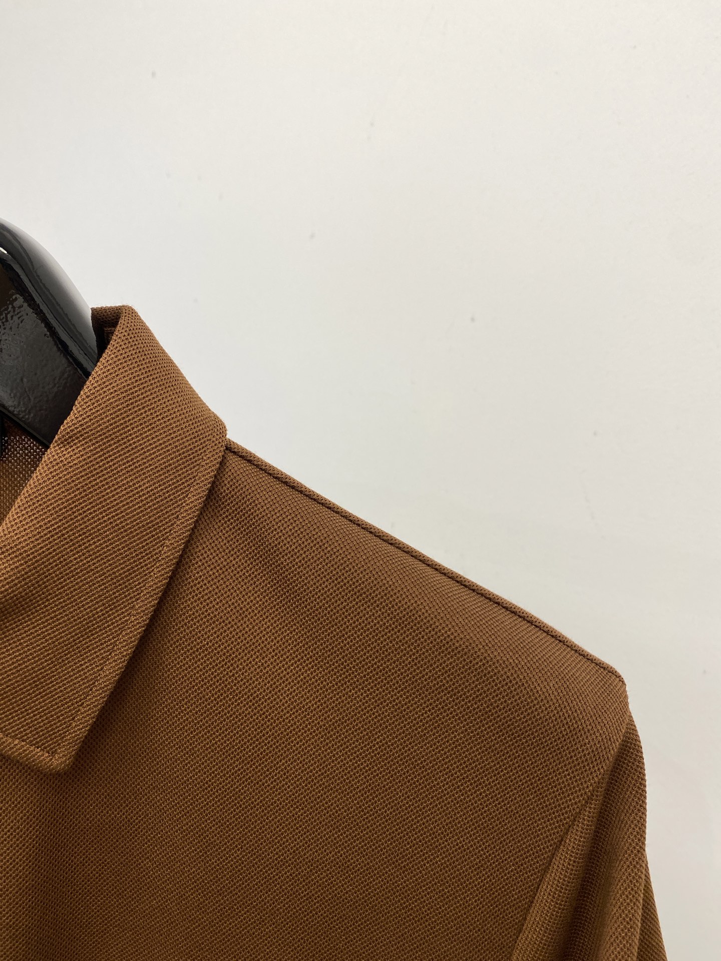 Buomi 时尚潮牌、2025最新款短袖T恤，帅气时尚，胸前精致刺绣图案字母logo，简约百搭款。面料棉