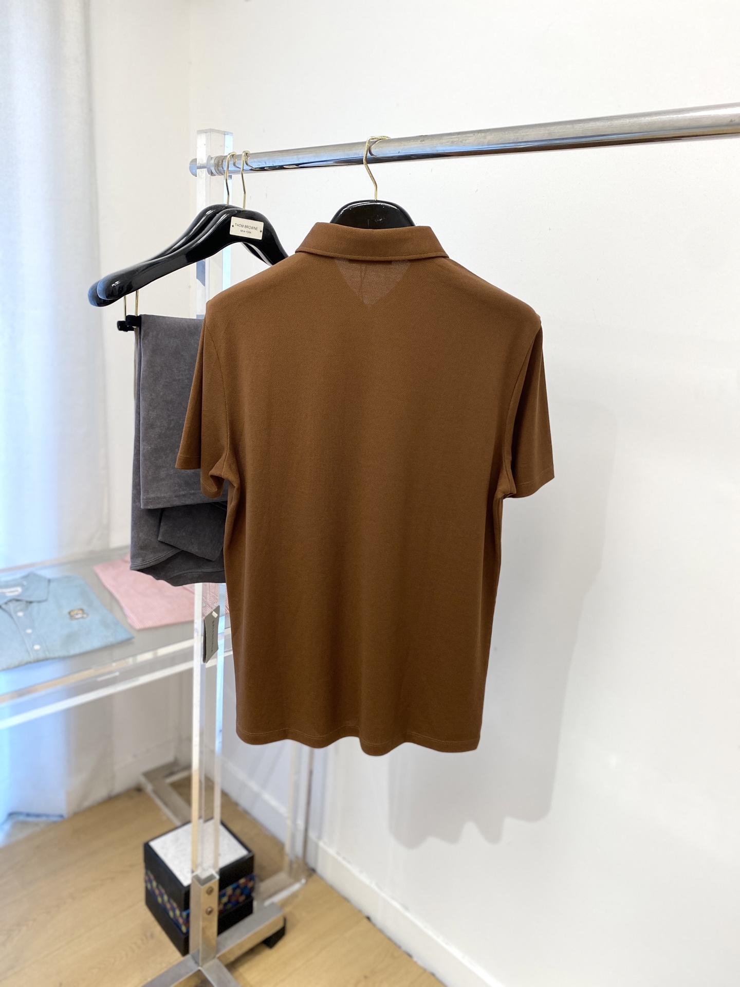 Buomi 时尚潮牌、2025最新款短袖T恤，帅气时尚，胸前精致刺绣图案字母logo，简约百搭款。面料棉