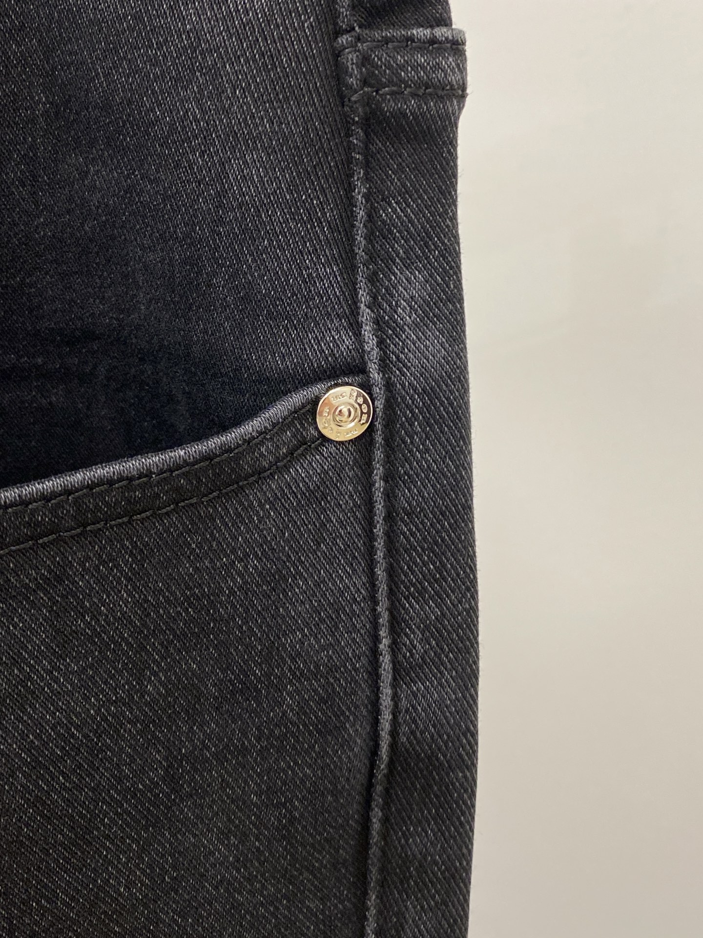 2025 Kiton Recreational Jeans: Water-Washed Fabric, Comfort, Elasticity, Top-Fashion Quality - 图片 5