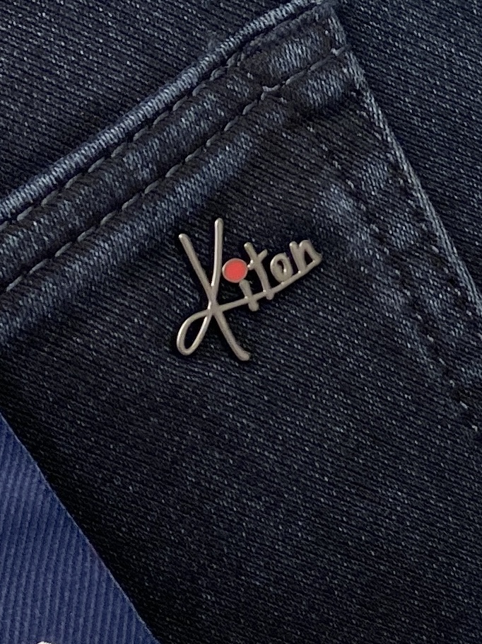 2025 Latest Kiton Recreational Jeans with Water-Washed Fabric and Original Hardware Decorator Logo - 图片 8