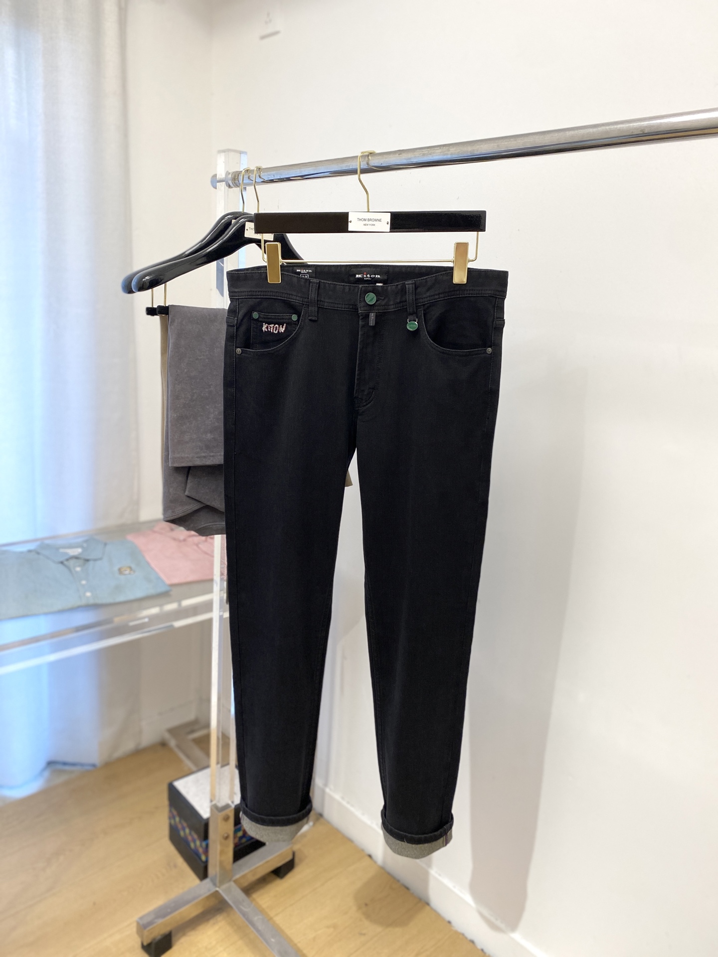 Kiton 2025 Latest Water-Washed Recreational Jeans with Original Hardware and Comfortable Fabric - 图片 2