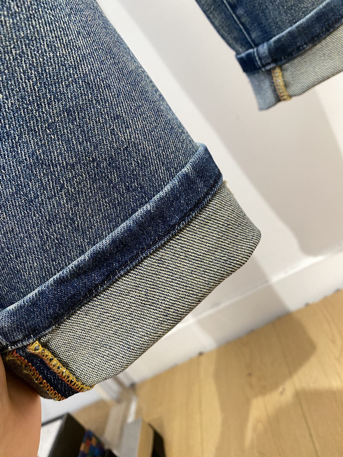 Kiton 2025 Latest Recreational Jeans: Water-Washed Fabric, Comfort, Original Hardware, Top-Fashion Quality - 图片 7