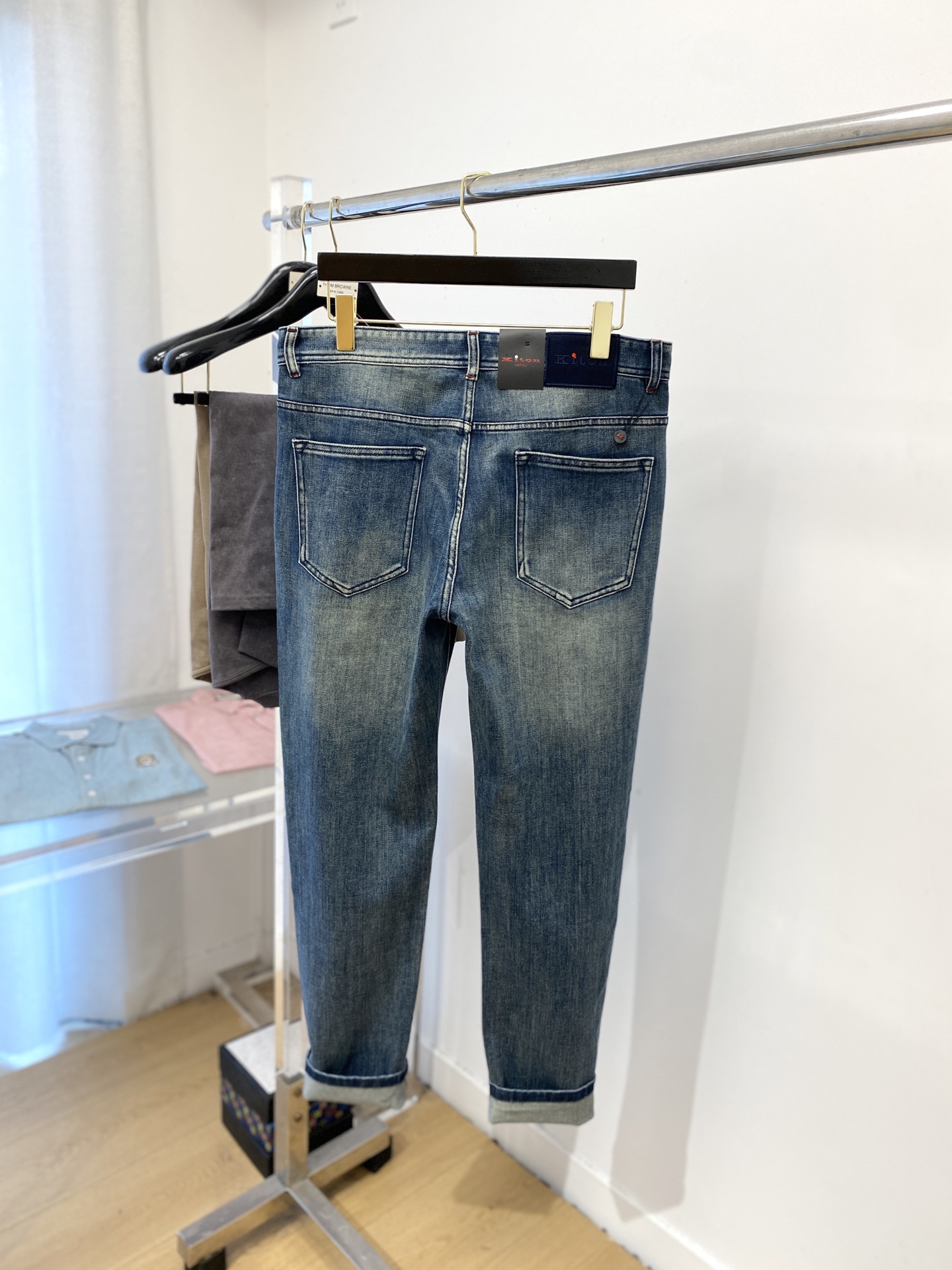 Kiton 2025 Latest Recreational Jeans: Water-Washed Fabric, Comfort, Original Hardware, Top-Fashion Quality - 图片 9