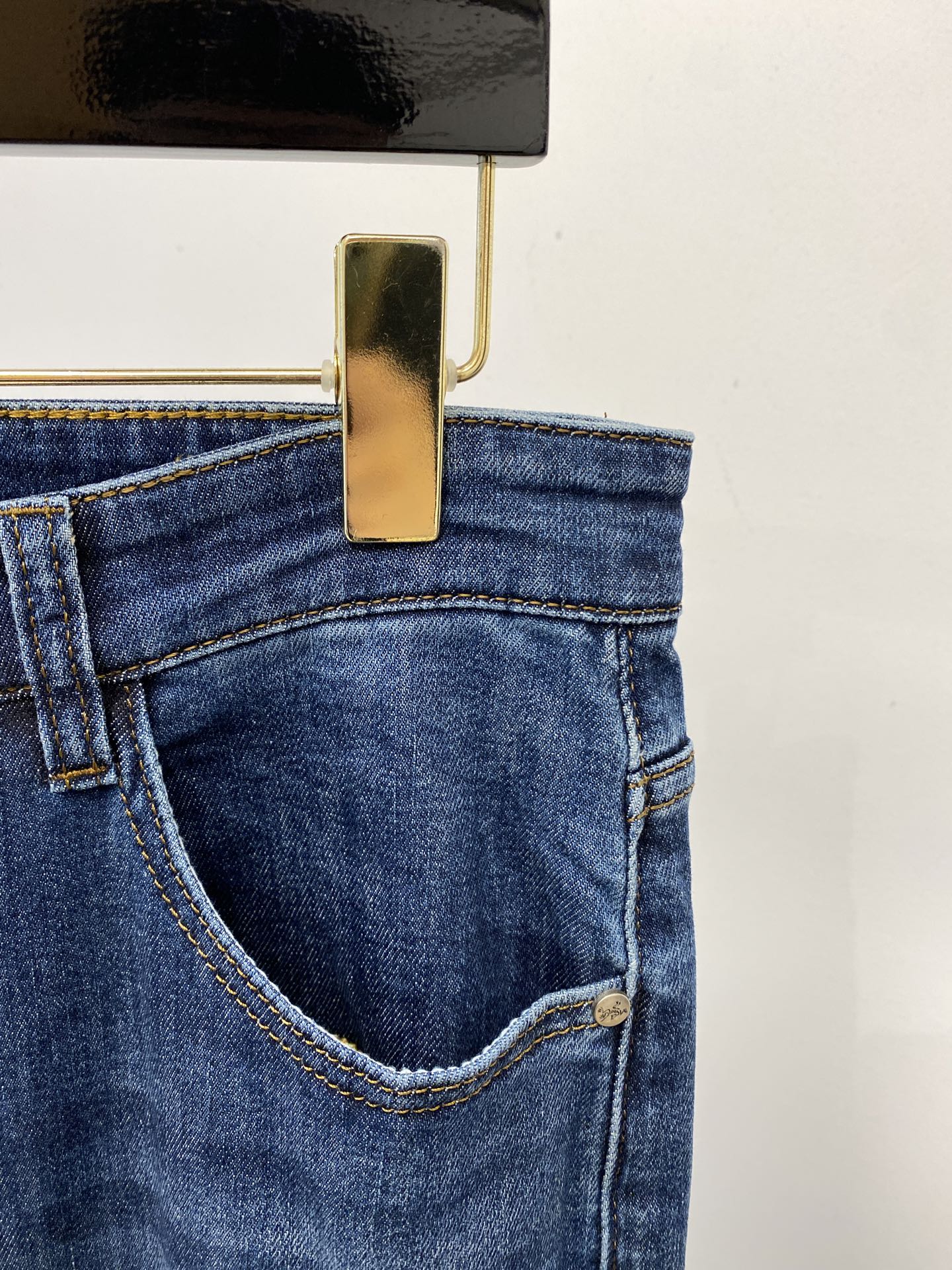 2025 Latest Original Jeans: High Quality, Fashionable, Comfortable, and Hot! - 图片 4