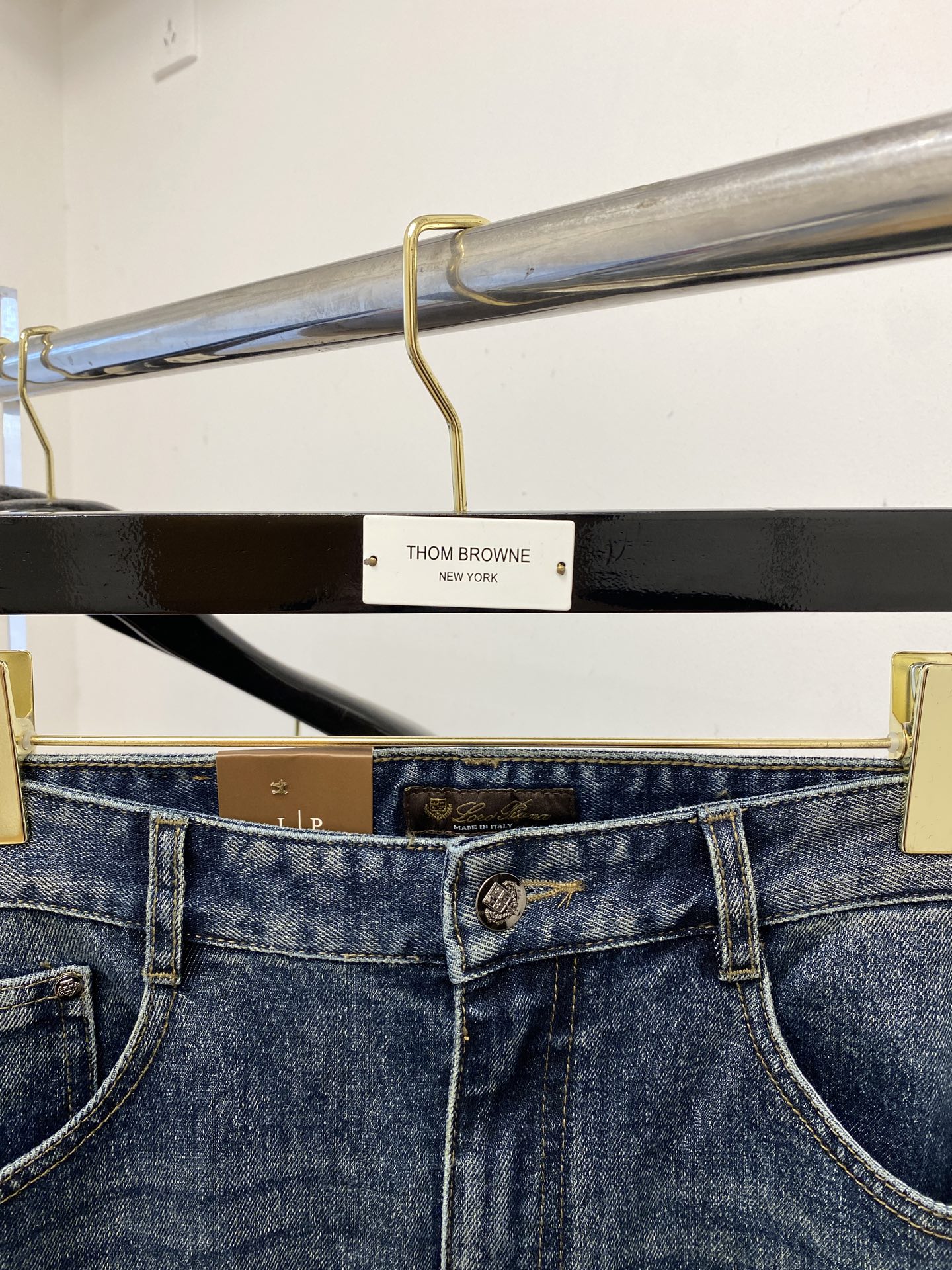 Fashionable Water-Cleaning Jeans with Original Fabric and Hardware: L.P. 2025 Collection - 图片 3