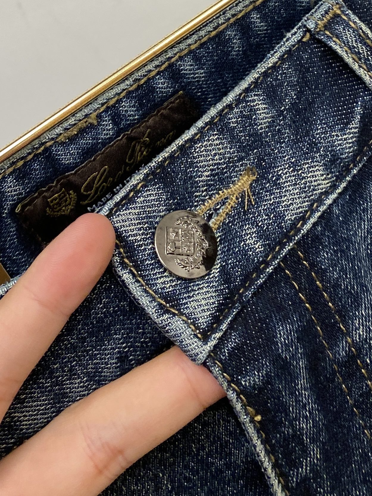 Fashionable Water-Cleaning Jeans with Original Fabric and Hardware: L.P. 2025 Collection - 图片 6