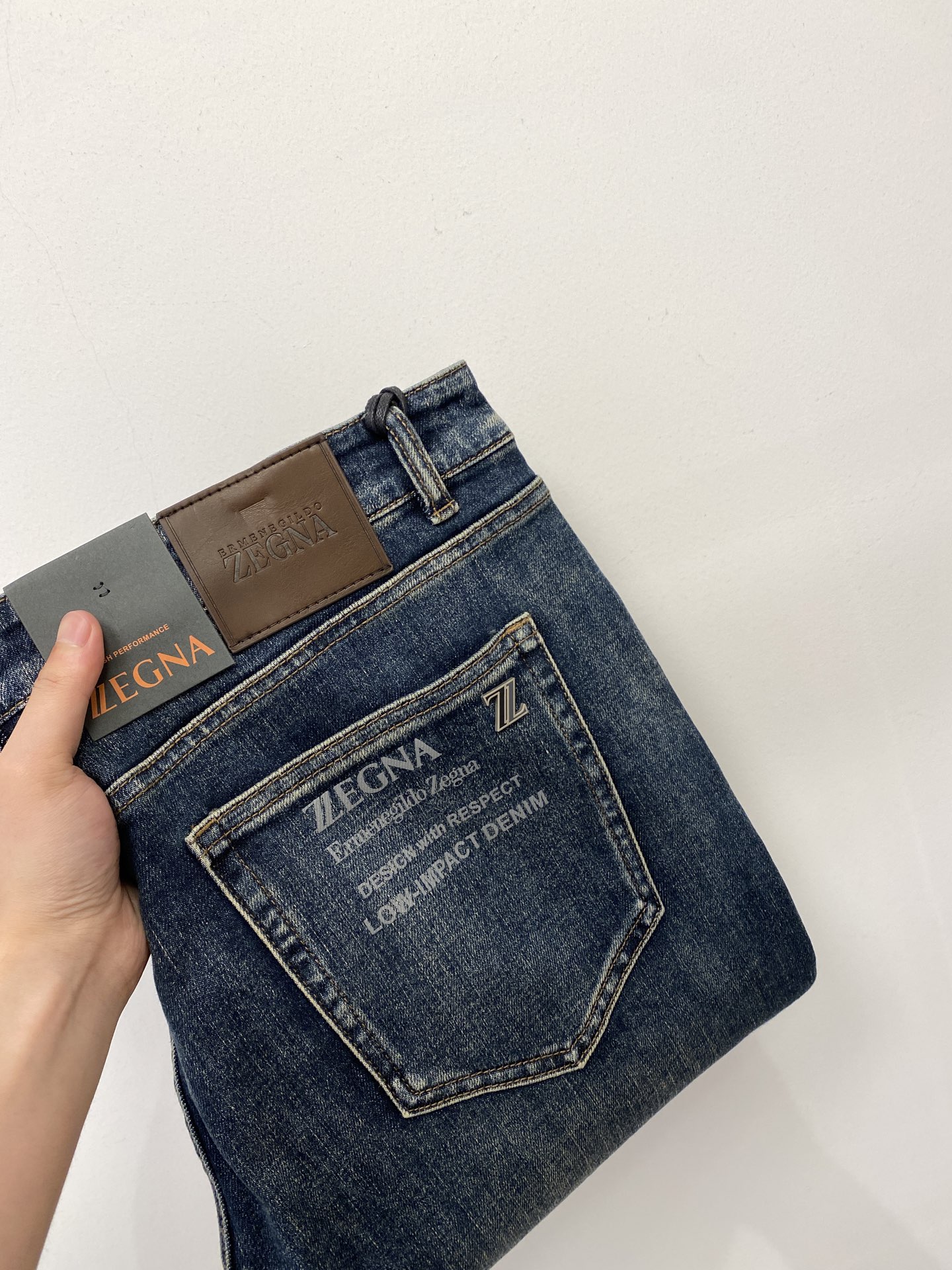 NO:467341,Jenia, 2025 latest products, special counters are available at the same time, original singles, washable casual jeans, imported original washable elastic fabric, comfortable and elastic, original hardware and auxiliary decorative logo, super positive style, extremely high grade, counter quality, fashionable and stylish upper body, 29-38, zegna, jeans, alexander wang19860909杰尼亚、2025最新品,专柜同步有售,原单狠货,水洗休闲牛仔裤,进口原版水洗弹力面料,舒适有弹性,原版五金辅料装饰logo,版型超正,档次极高,专柜品质,上身时尚有型,码数29-38,,zegna,jeans,alexander wang,Men's clothing