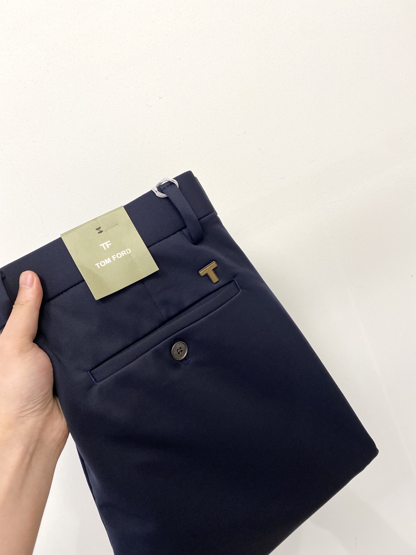 NO:470222,TF, 2025 hot casual trousers, high elasticity and slimming, simple and versatile, with fine workmanship, every needle can be seen attentively, and many celebrity internet celebrities love the most, lengthen the body proportions!  Micro-spin ^_^Comfortable fabric Details 29-38,,tom ford,alexander wang19860909TF、2025爆款休闲西裤 高弹显瘦必爆简约百搭爆款,做工精细,每一针都看得到用心,超多明星网红最爱 拉长身材比例哦！微弹 ^_^舒适面料 细节体码数29-38,,tom ford,alexander wang,Men's clothing