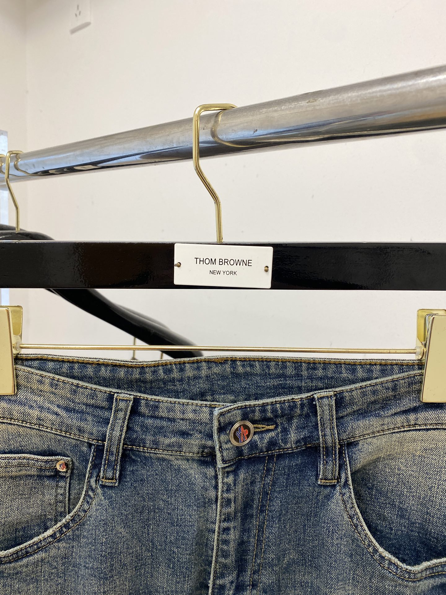 2025 Monk Cabinet Sale: Original Water-Wash Jeans with Comfort, Elasticity, and Hardware Decorations - 图片 3