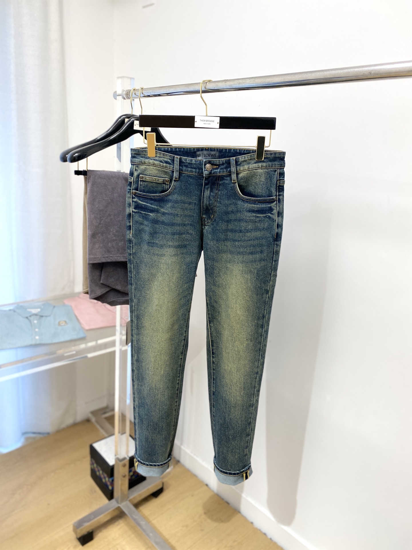 2025 Top-Fashion Synchronised Cabinets and Water-Washing Leisure Jeans Collection - 图片 2