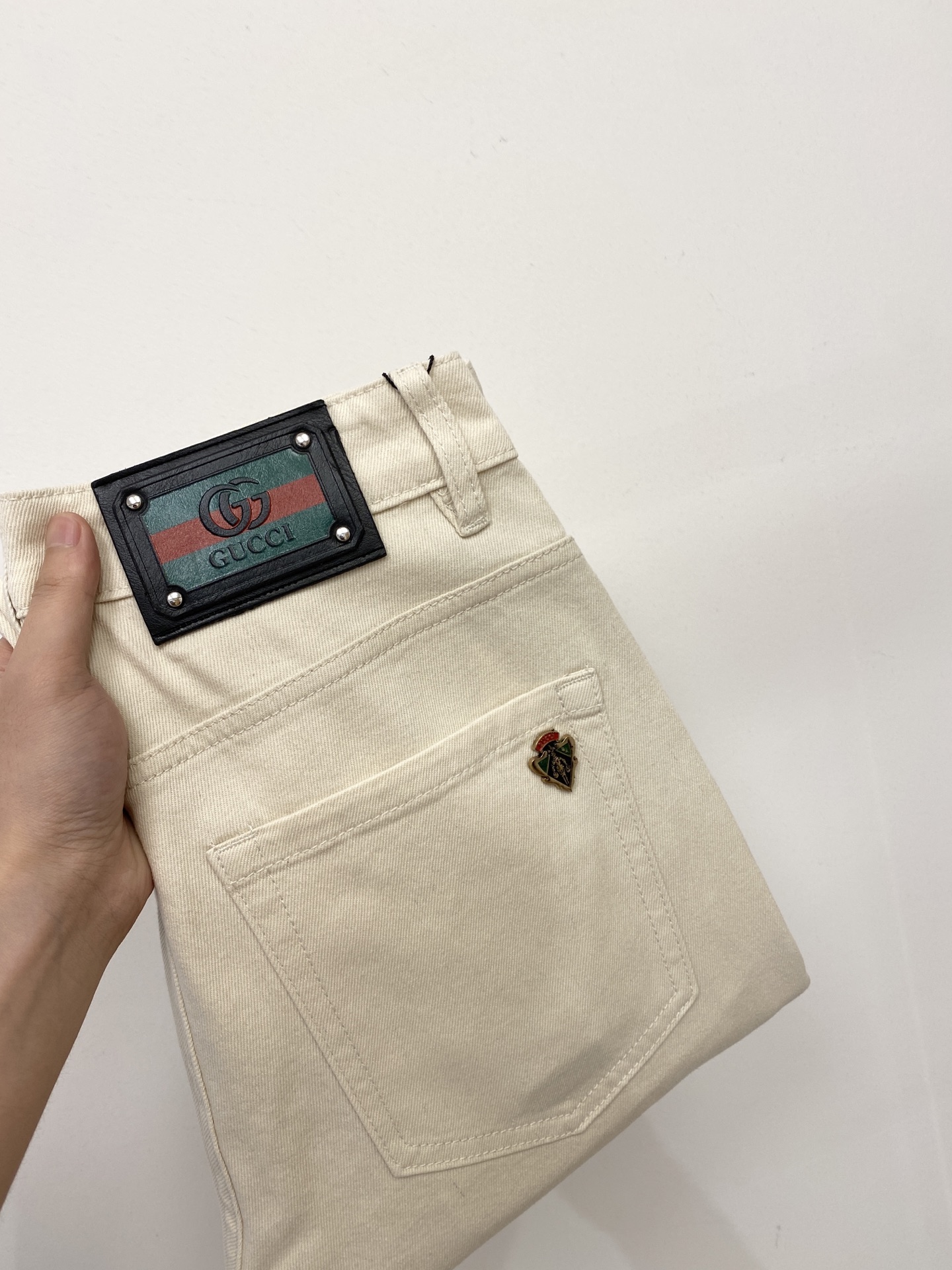 NO:458764,Guqi, 2025 latest products, special counters are available at the same time, original singles, washable casual jeans, imported original washable elastic fabric, comfortable and elastic, original hardware and auxiliary decorative logo, super positive style, extremely high grade, counter quality, fashionable and stylish upper body, 29-38, jeans, alexander wang19860909古奇、2025最新品,专柜同步有售,原单狠货,水洗休闲牛仔裤,进口原版水洗弹力面料,舒适有弹性,原版五金辅料装饰logo,版型超正,档次极高,专柜品质,上身时尚有型,码数29-38,,jeans,alexander wang,Men's clothing