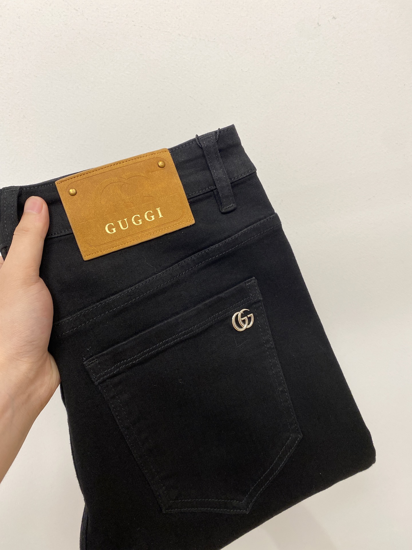 NO:458744,Guqi, 2025 latest products, special counters are available at the same time, original singles, washable casual jeans, imported original washable elastic fabric, comfortable and elastic, original hardware and auxiliary decorative logo, super positive style, extremely high grade, counter quality, fashionable and stylish upper body, 29-38, jeans, alexander wang19860909古奇、2025最新品,专柜同步有售,原单狠货,水洗休闲牛仔裤,进口原版水洗弹力面料,舒适有弹性,原版五金辅料装饰logo,版型超正,档次极高,专柜品质,上身时尚有型,码数29-38,,jeans,alexander wang,Men's clothing